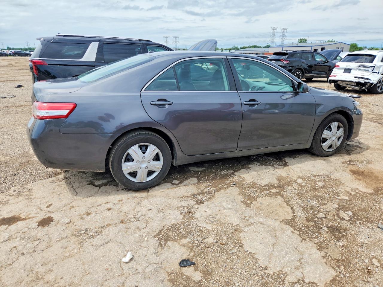 2010 Toyota Camry Le Gray vin: 4T4BF3EK5AR067840