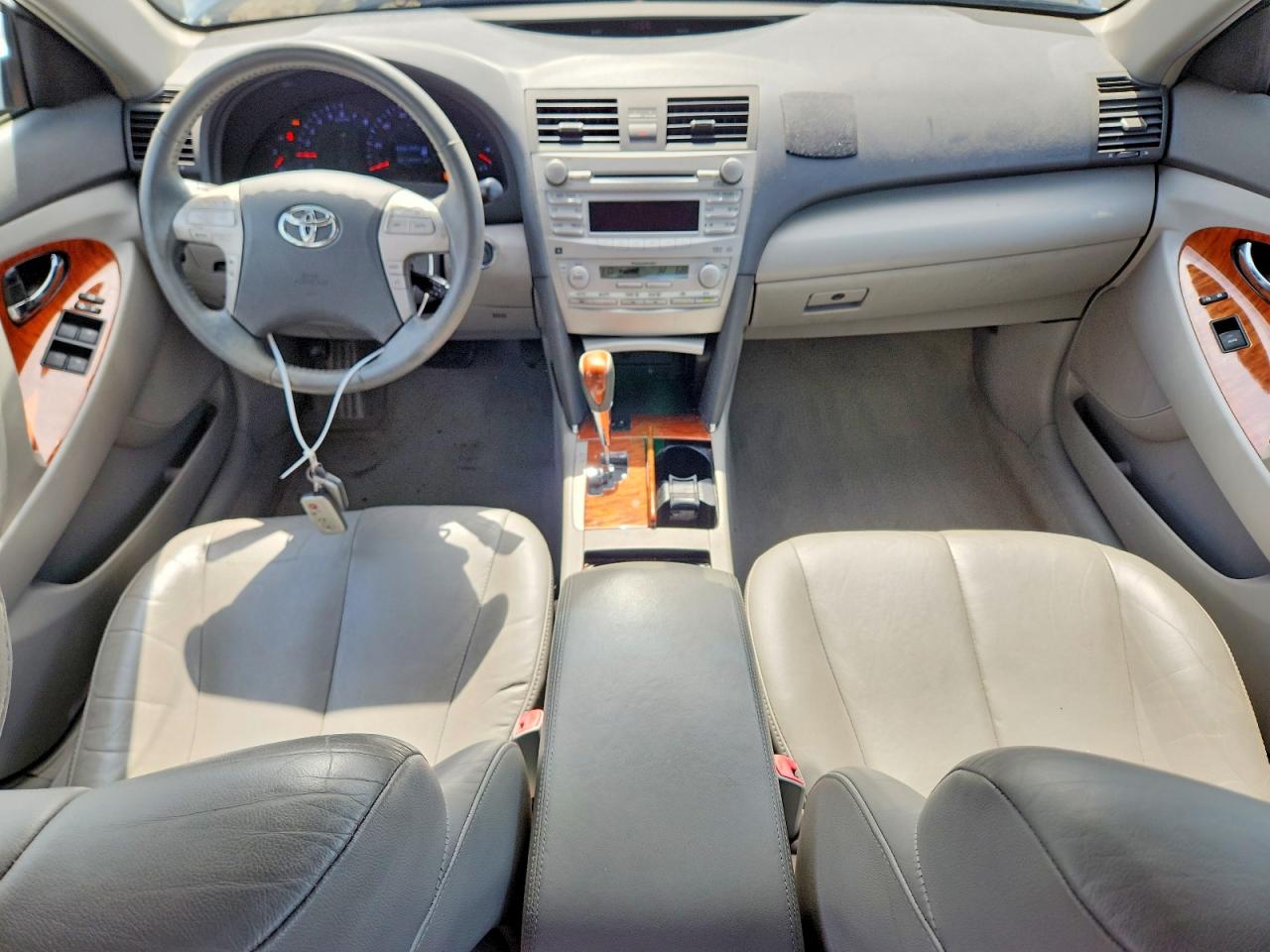 2010 Toyota Camry Xle Silver vin: 4T4BF3EK5AR085187