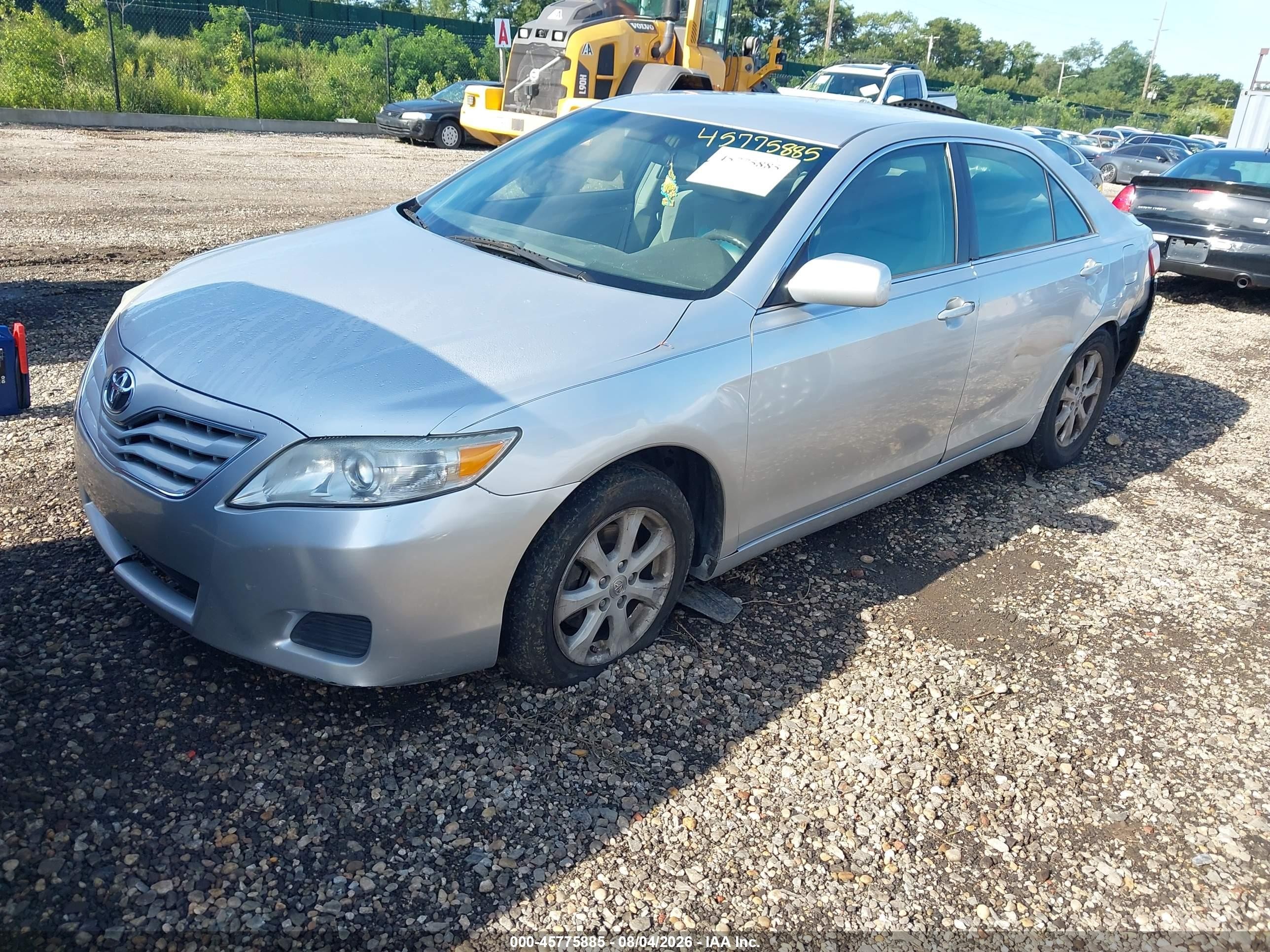 2011 Toyota Camry Le Silver vin: 4T4BF3EK5BR092206