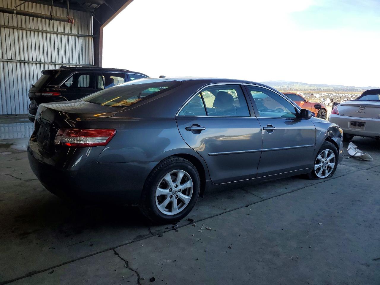 2011 Toyota Camry Base Gray vin: 4T4BF3EK5BR113541