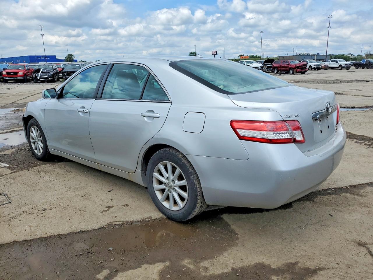 2011 Toyota Camry Xle Silver vin: 4T4BF3EK5BR119548