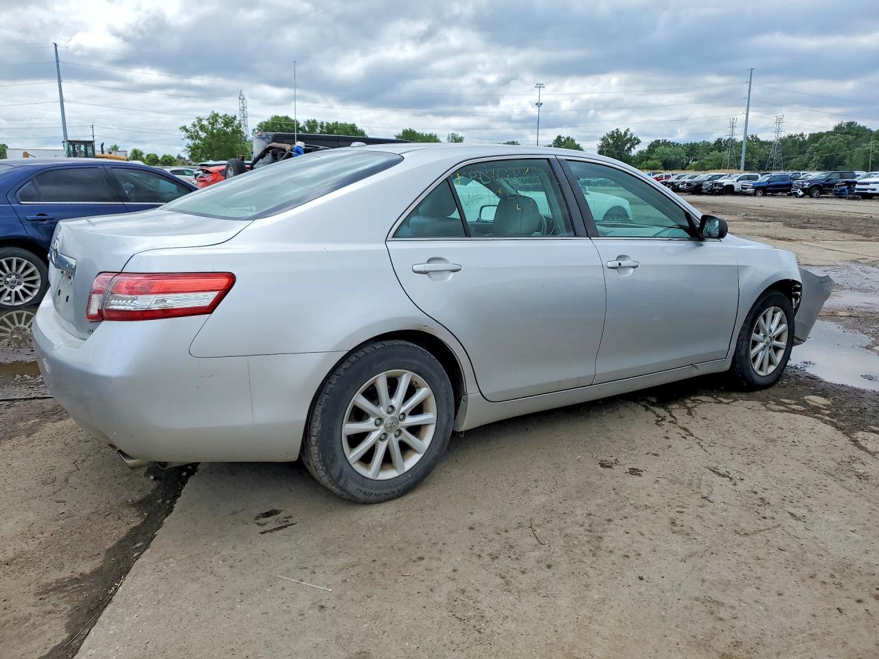 2011 Toyota Camry Xle Silver vin: 4T4BF3EK5BR119548