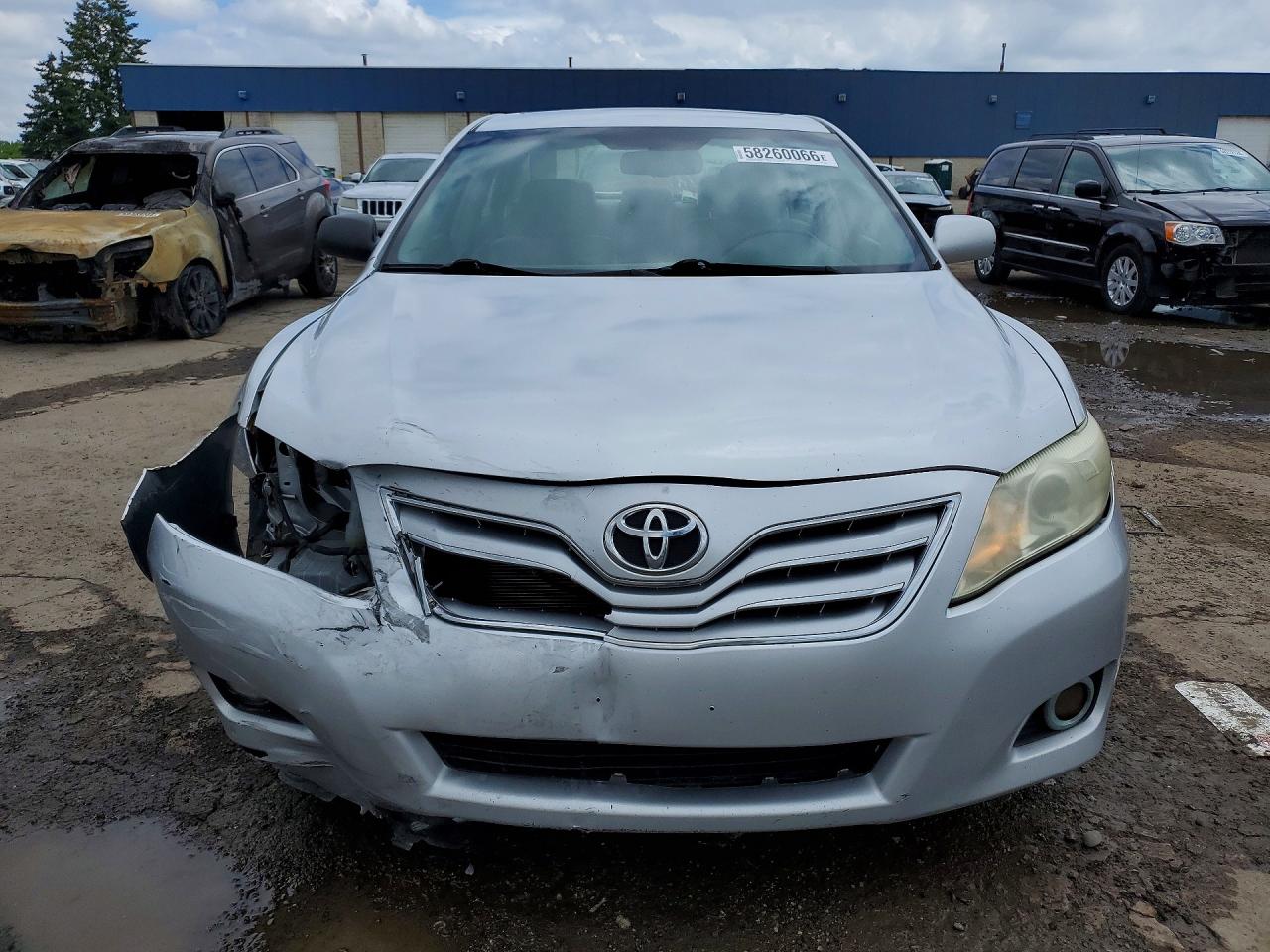 2011 Toyota Camry Xle Silver vin: 4T4BF3EK5BR119548