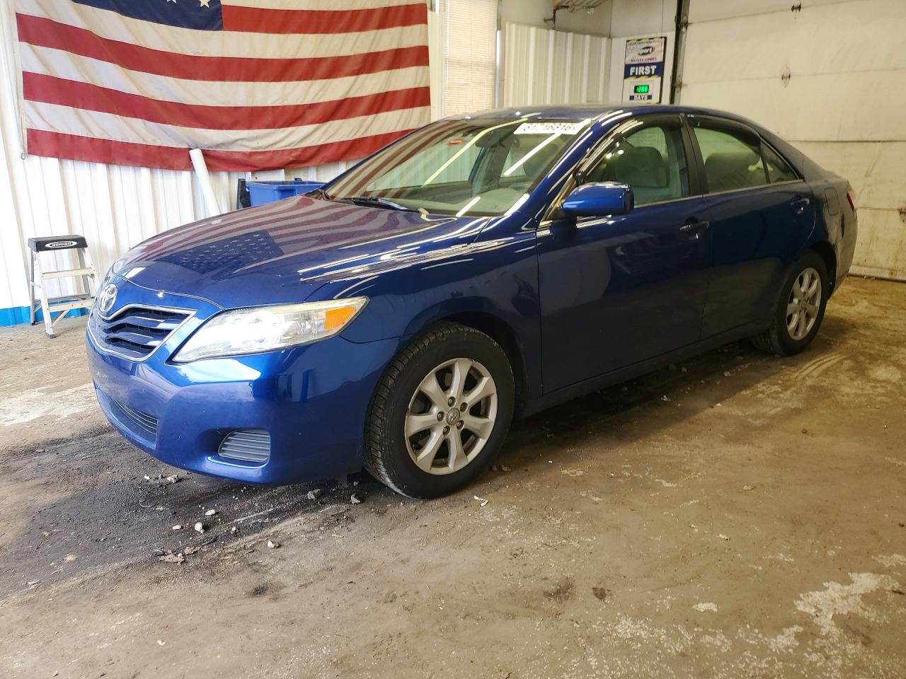 2011 Toyota Camry Le Синий vin: 4T4BF3EK5BR128864