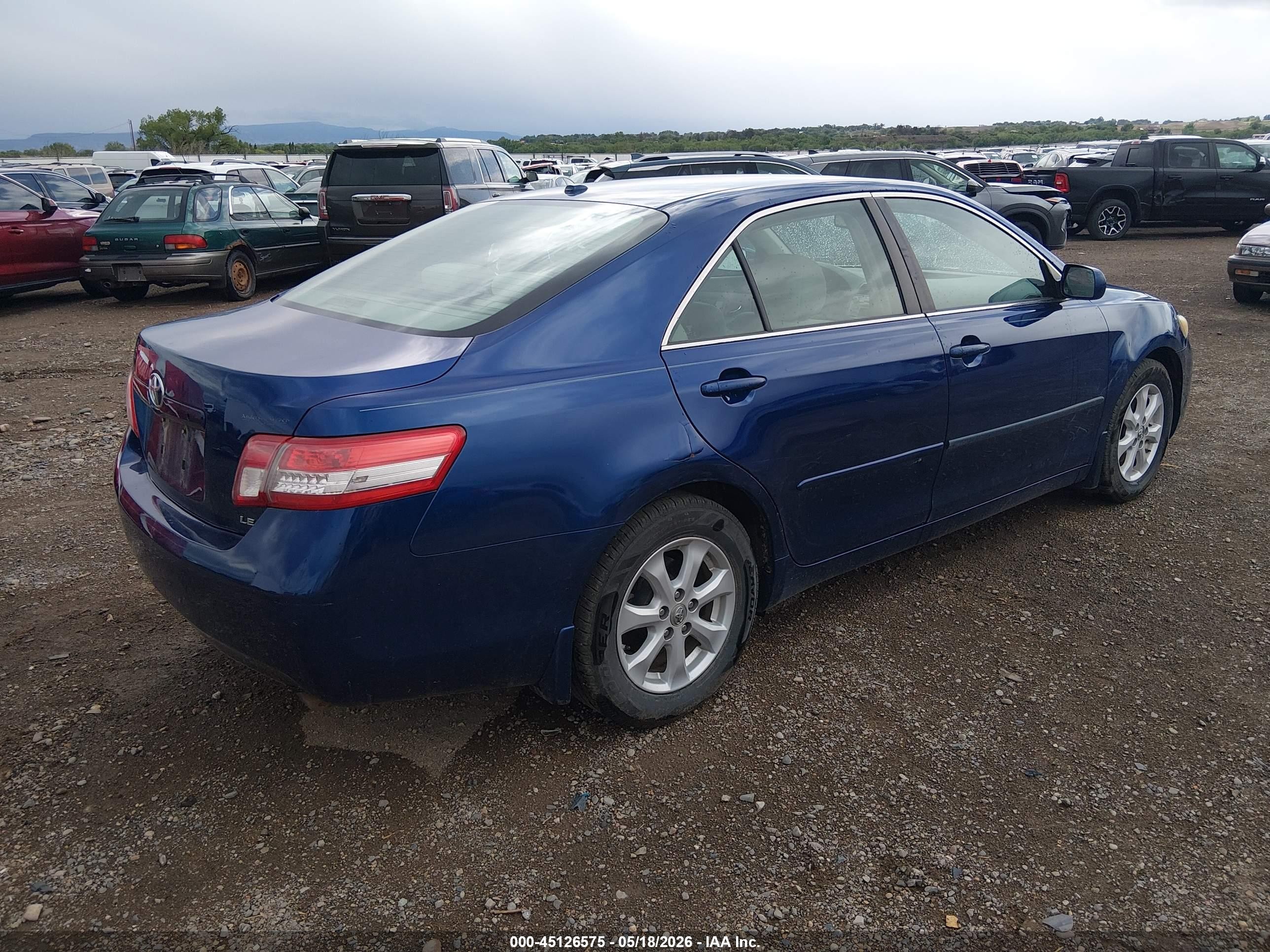 2011 Toyota Camry Le Blue vin: 4T4BF3EK5BR148211