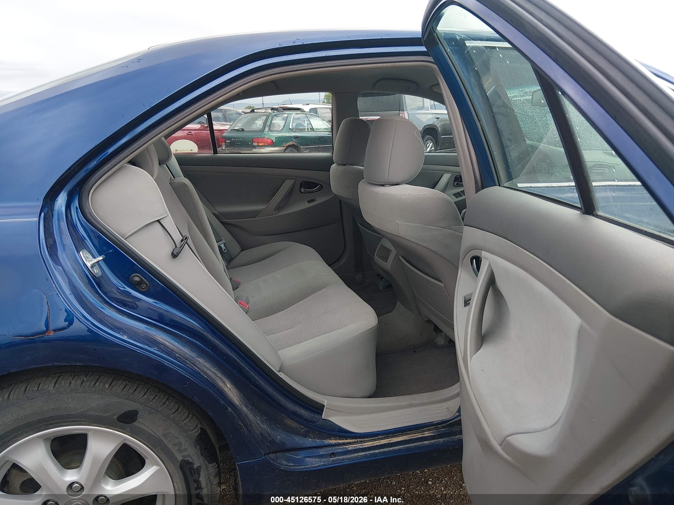 2011 Toyota Camry Le Blue vin: 4T4BF3EK5BR148211