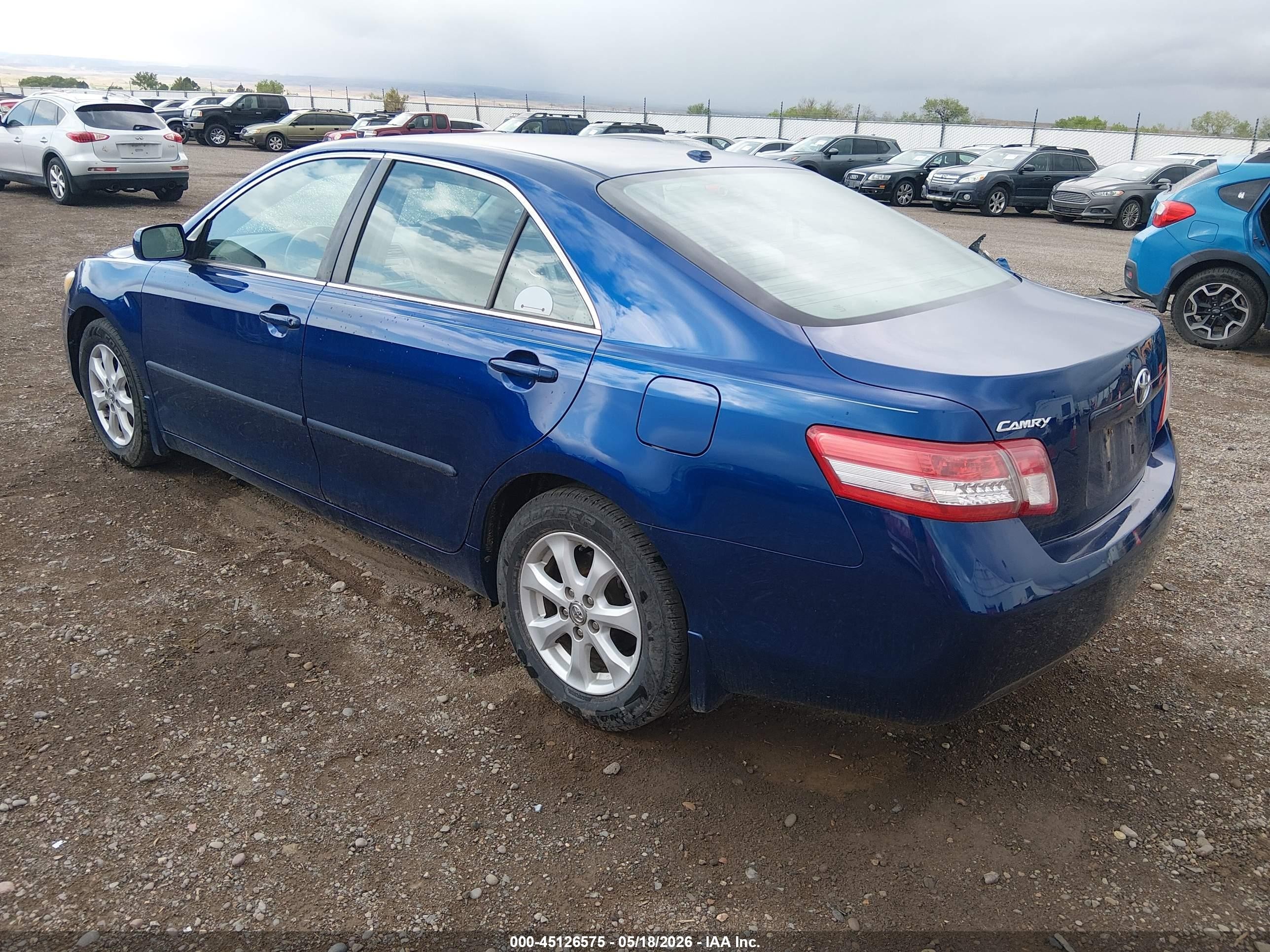 2011 Toyota Camry Le Blue vin: 4T4BF3EK5BR148211