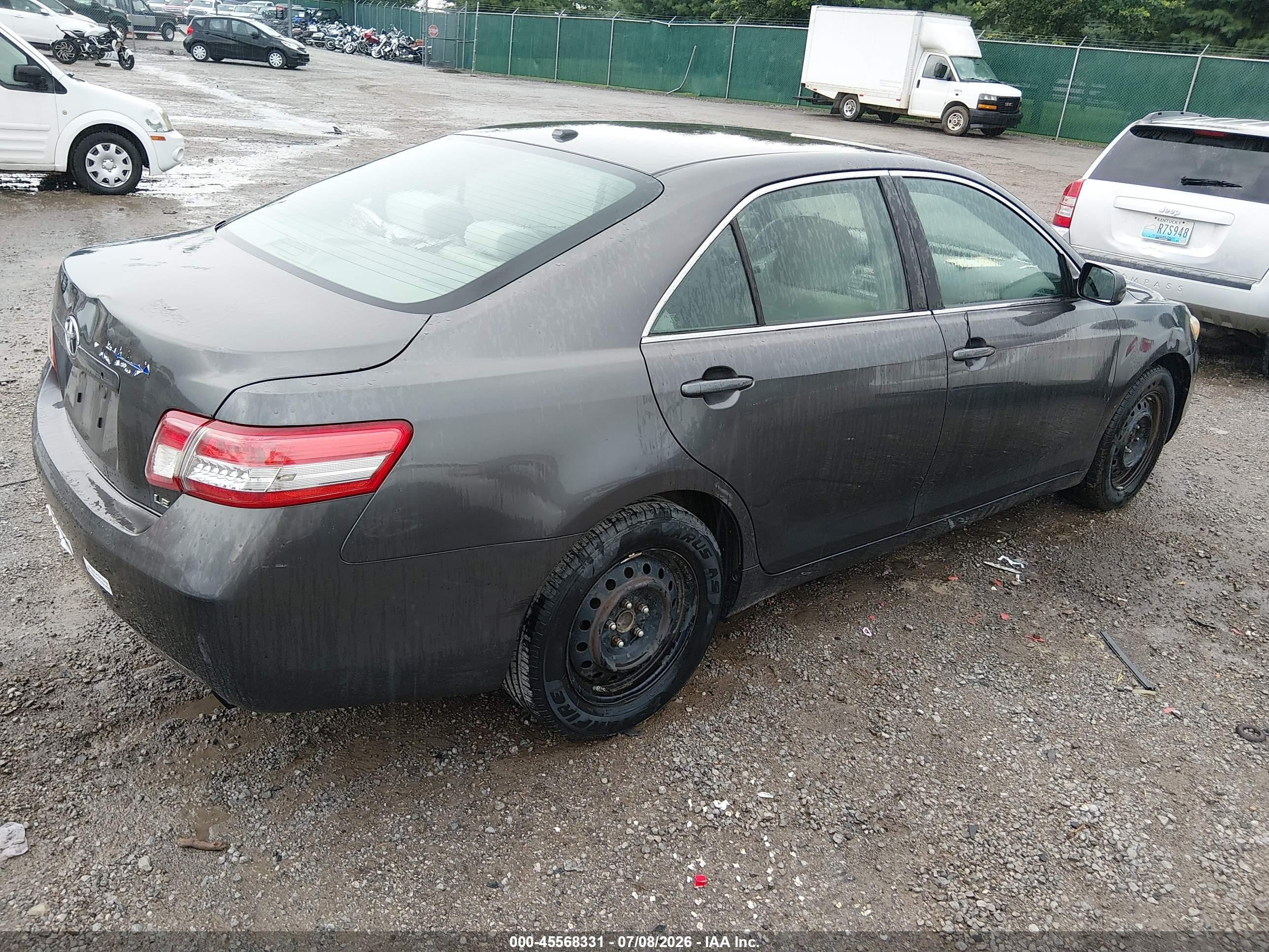 2011 Toyota Camry Le Gray vin: 4T4BF3EK5BR155840