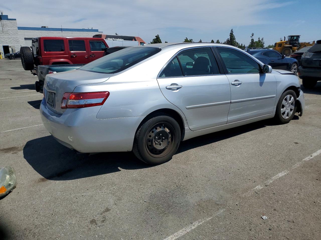 2011 Toyota Camry Le Silver vin: 4T4BF3EK5BR160665