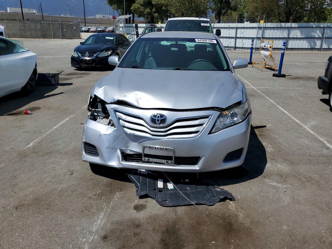 2011 Toyota Camry Le Silver vin: 4T4BF3EK5BR160665