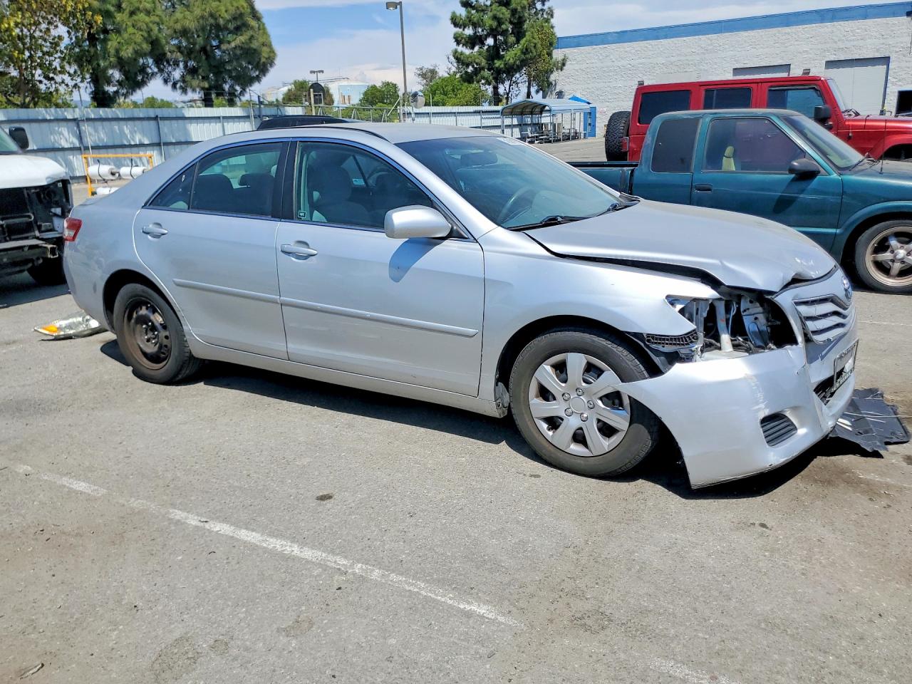 2011 Toyota Camry Le Silver vin: 4T4BF3EK5BR160665