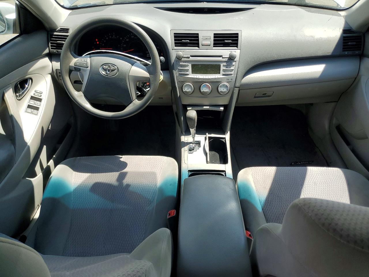 2011 Toyota Camry Le Silver vin: 4T4BF3EK5BR160665