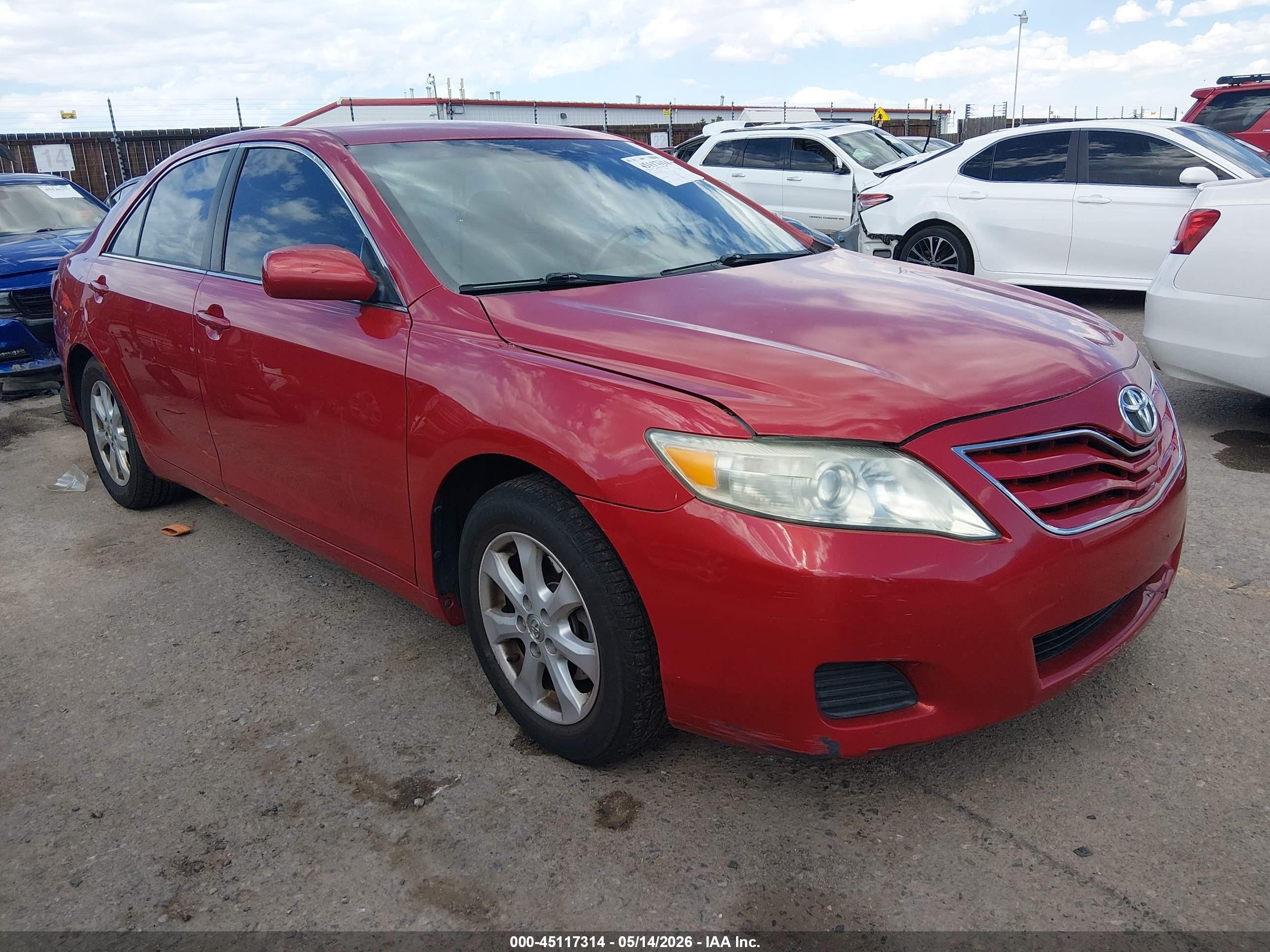 2011 Toyota Camry Le Red vin: 4T4BF3EK5BR166675