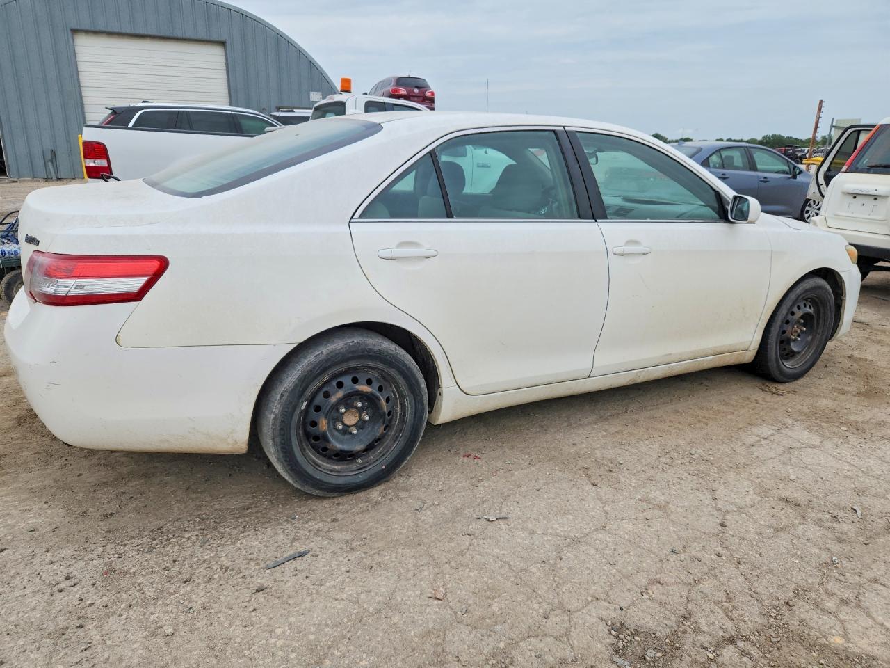 2011 Toyota Camry Le White vin: 4T4BF3EK5BR167826