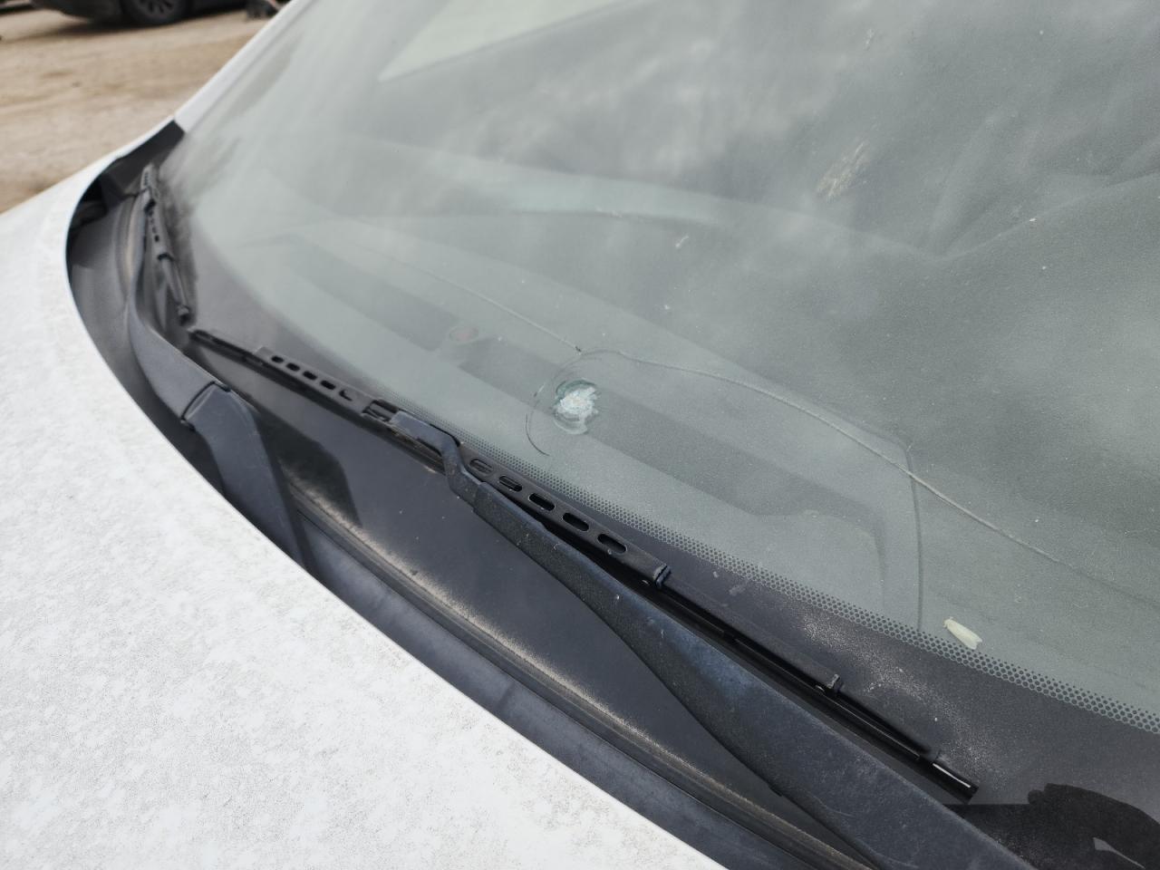 2011 Toyota Camry Le White vin: 4T4BF3EK5BR167826 Damage: Windshield, Broken, Replacement Required