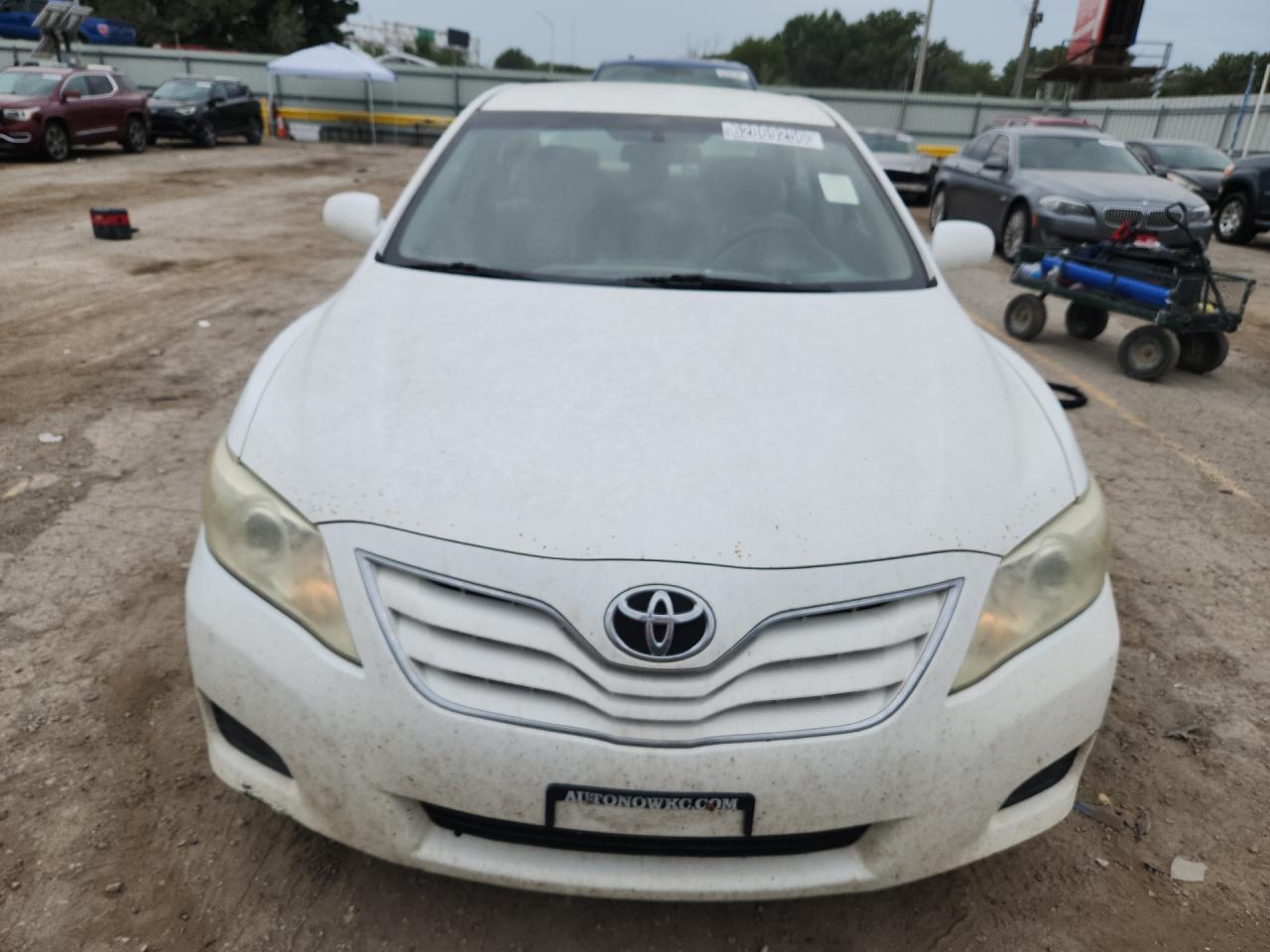 2011 Toyota Camry Le White vin: 4T4BF3EK5BR167826 Damage: Hood, Multiple Scratches Heavy, 3
