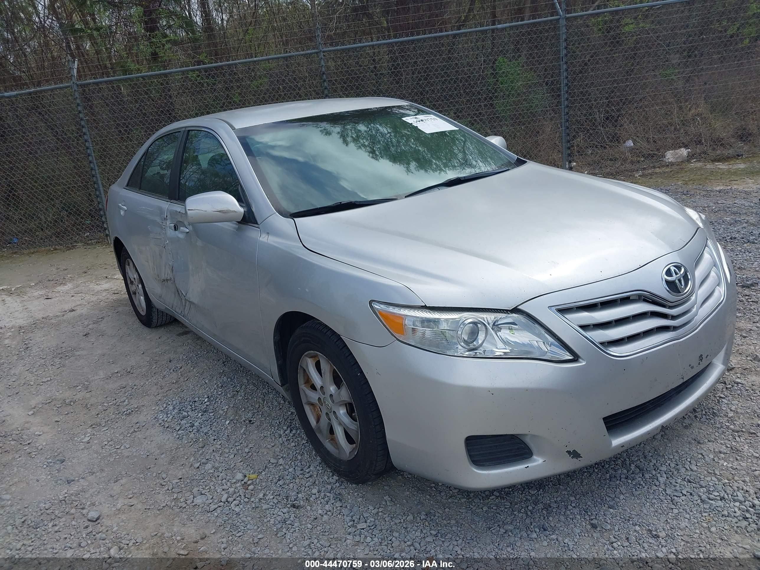 2011 Toyota Camry Le Silver vin: 4T4BF3EK5BR178972