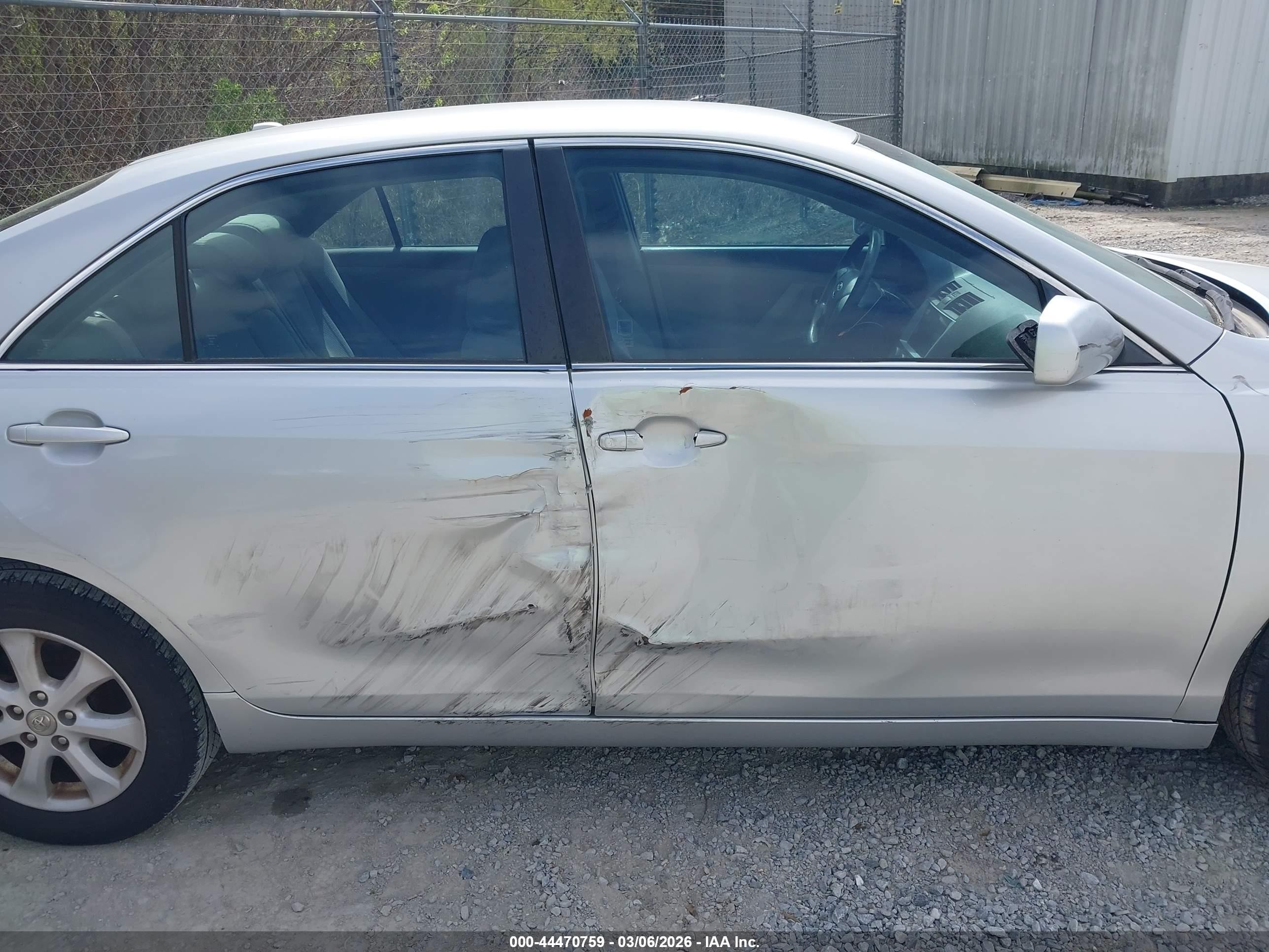 2011 Toyota Camry Le Silver vin: 4T4BF3EK5BR178972