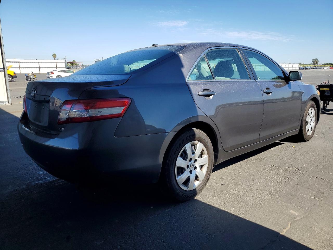 2011 Toyota Camry Le Угольный vin: 4T4BF3EK5BR208066