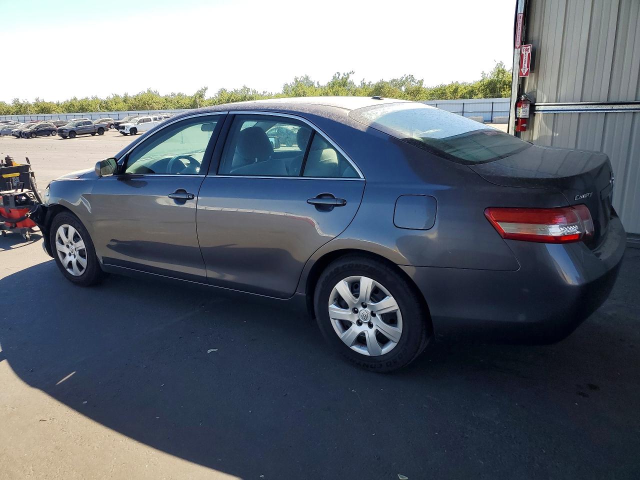 2011 Toyota Camry Le Угольный vin: 4T4BF3EK5BR208066