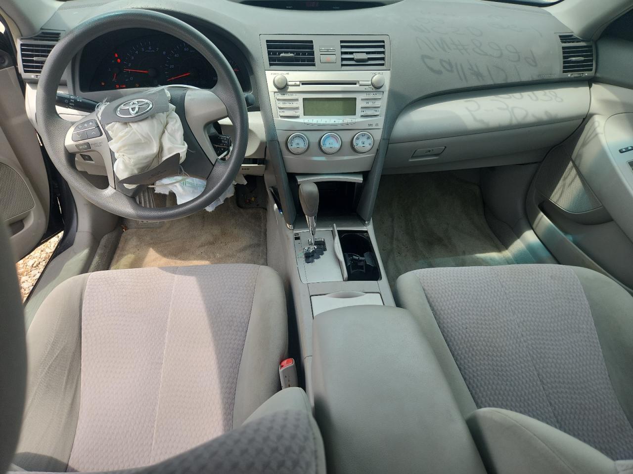 2010 Toyota Camry Le Gray vin: 4T4BF3EK6AR008229