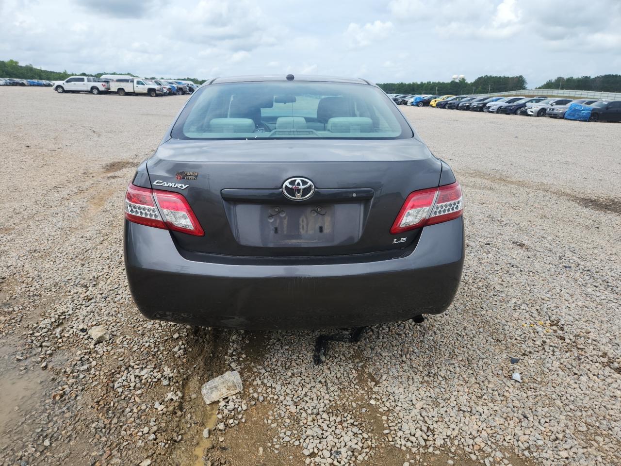 2010 Toyota Camry Le Gray vin: 4T4BF3EK6AR008229