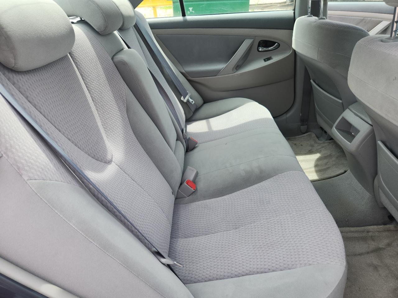 2010 Toyota Camry Le Gray vin: 4T4BF3EK6AR008229