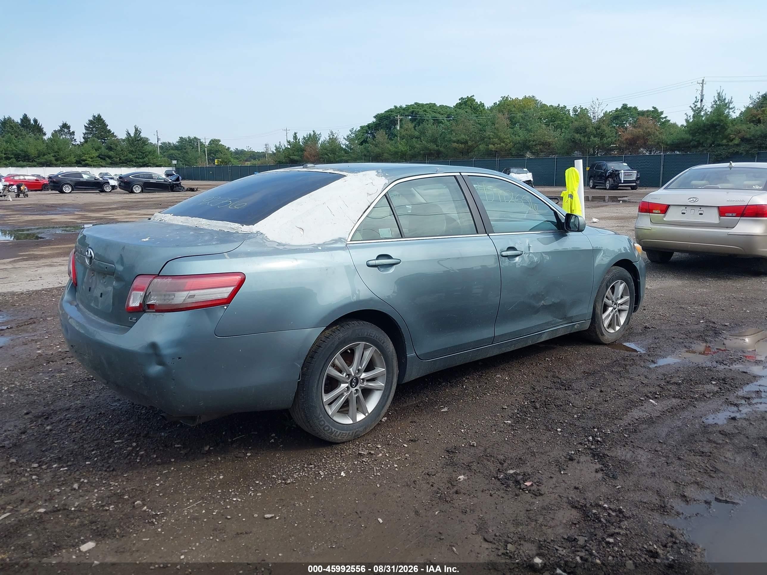 2010 Toyota Camry Le Light Blue vin: 4T4BF3EK6AR024270