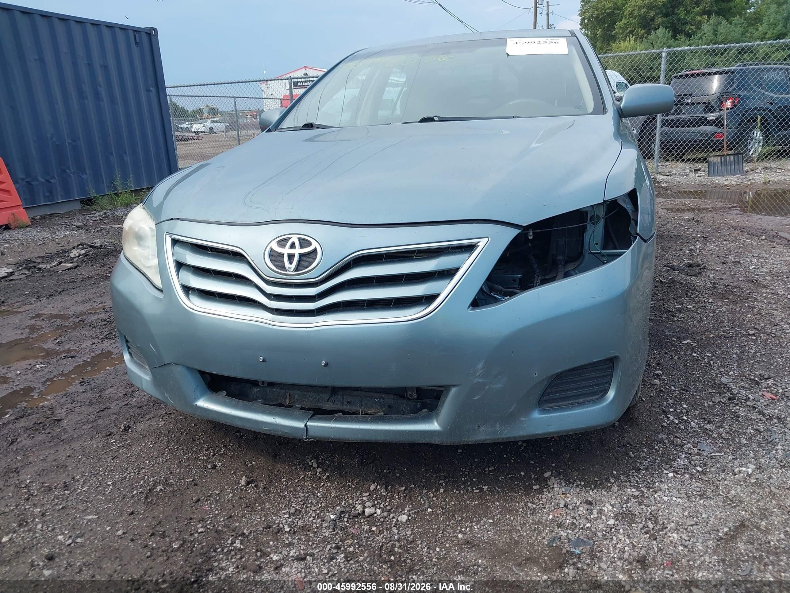 2010 Toyota Camry Le Light Blue vin: 4T4BF3EK6AR024270