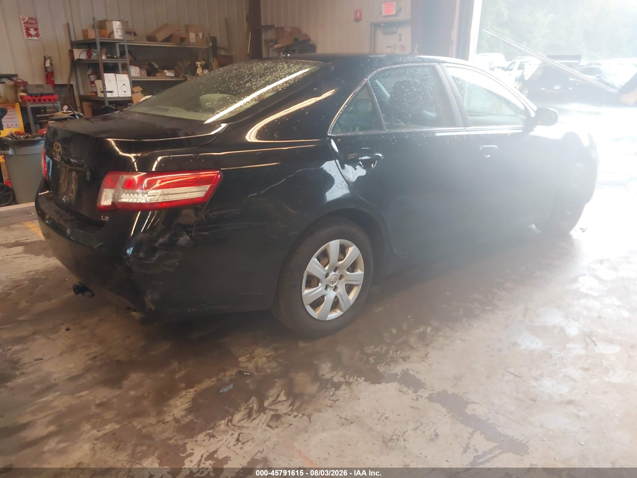2010 Toyota Camry Le Черный vin: 4T4BF3EK6AR025029