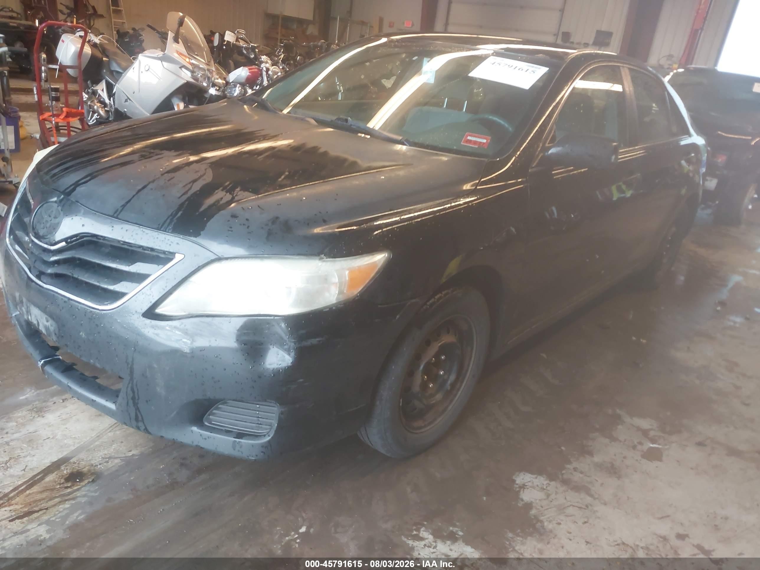 2010 Toyota Camry Le Черный vin: 4T4BF3EK6AR025029