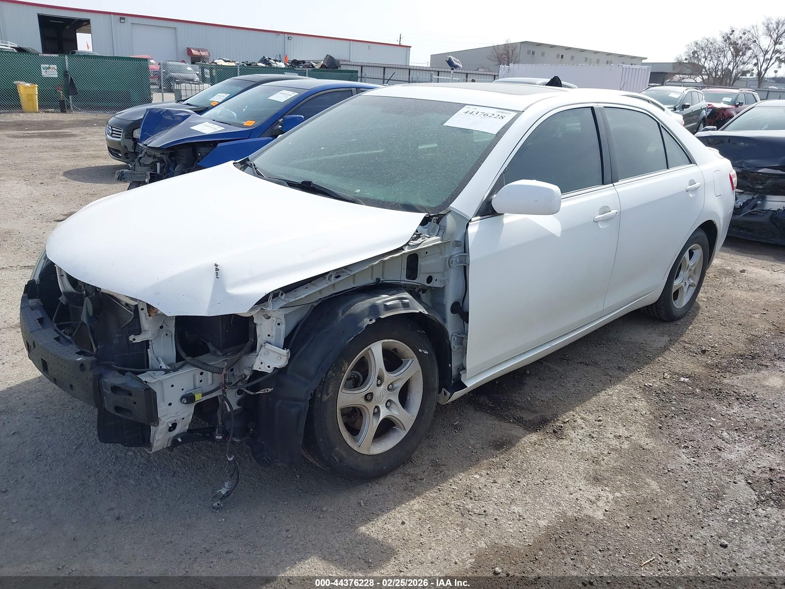 2010 Toyota Camry Le White vin: 4T4BF3EK6AR031316