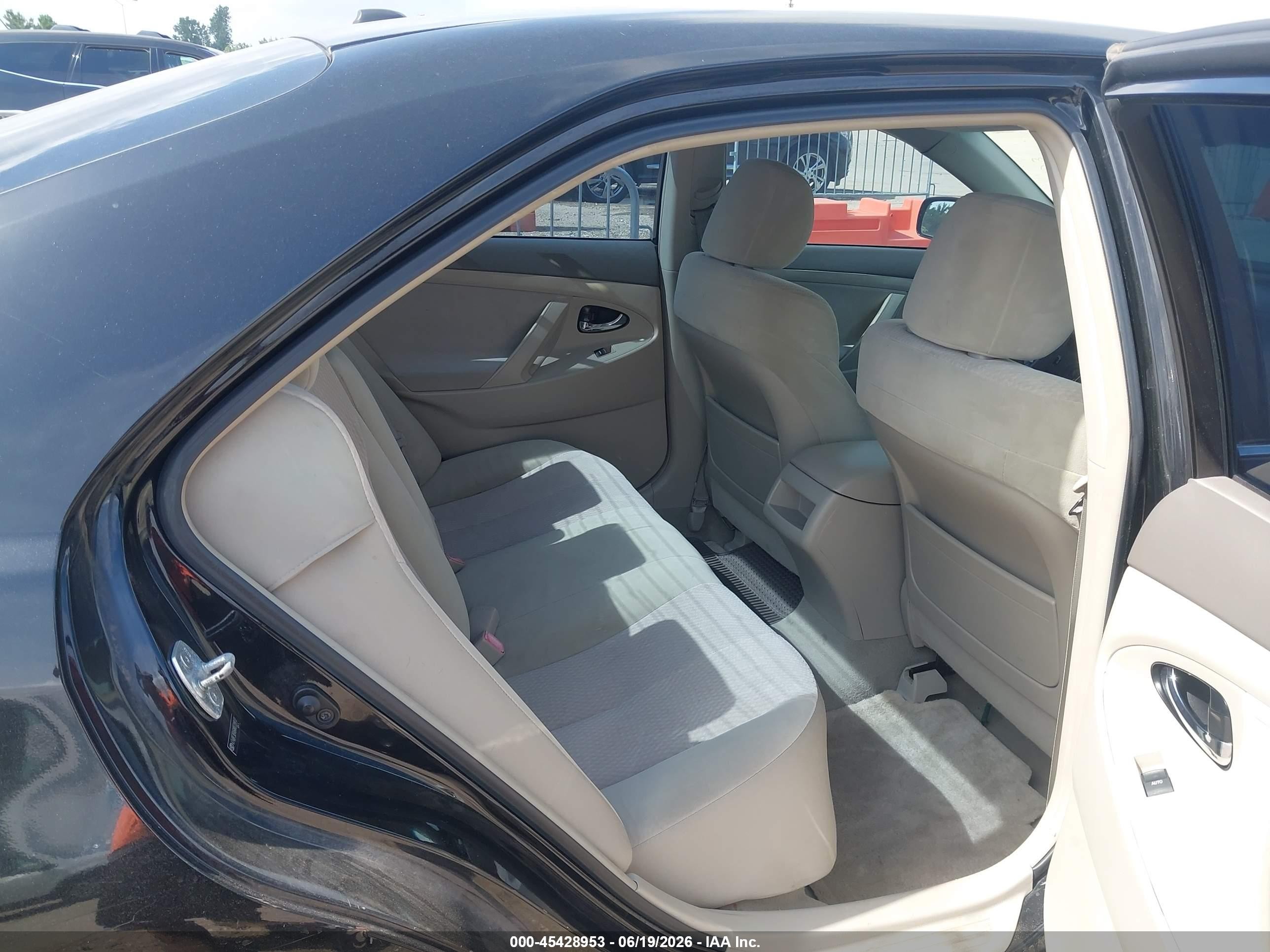 2010 Toyota Camry   Черный vin: 4T4BF3EK6AR039917