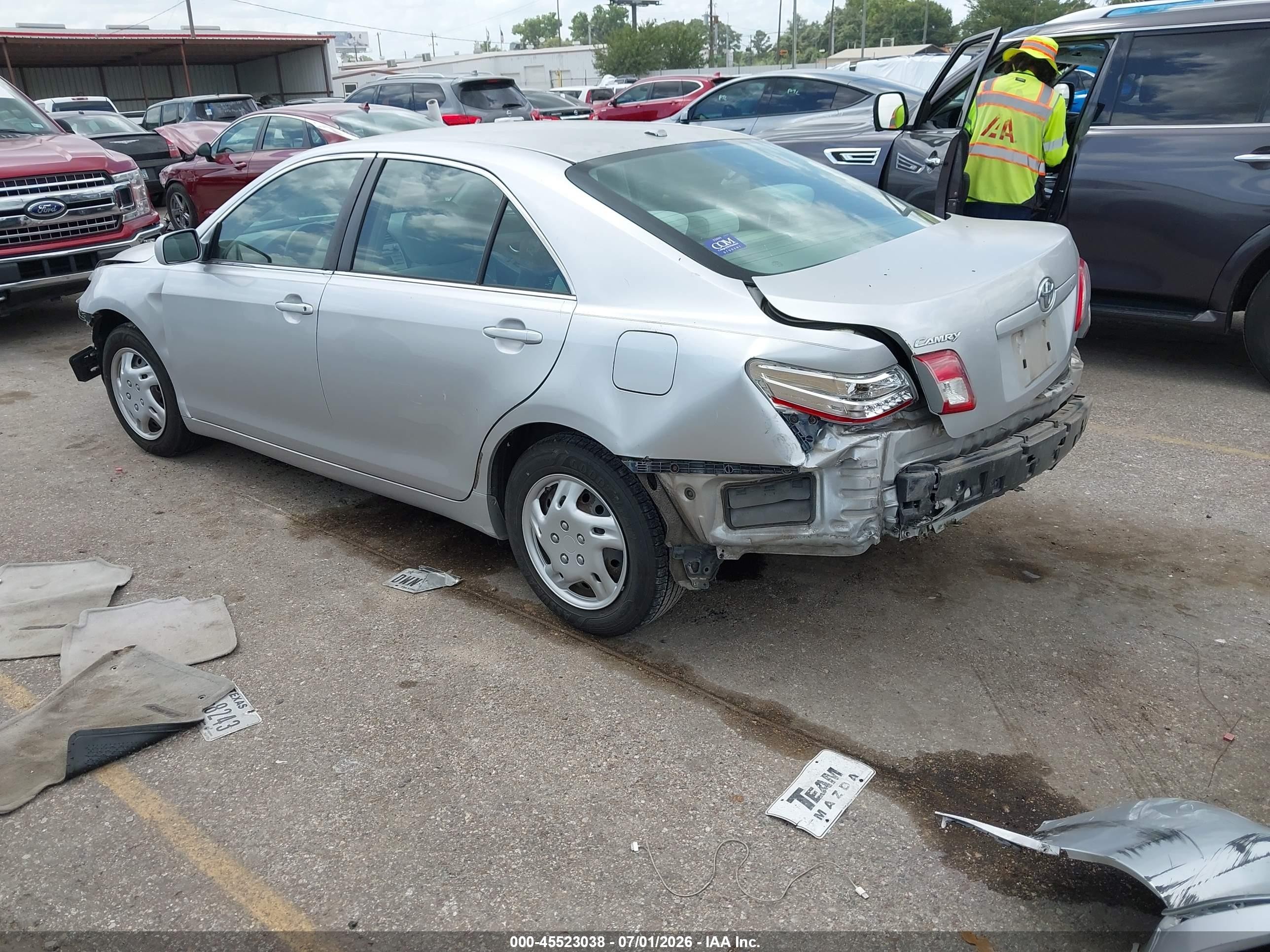 2010 Toyota Camry   Gray vin: 4T4BF3EK6AR044471