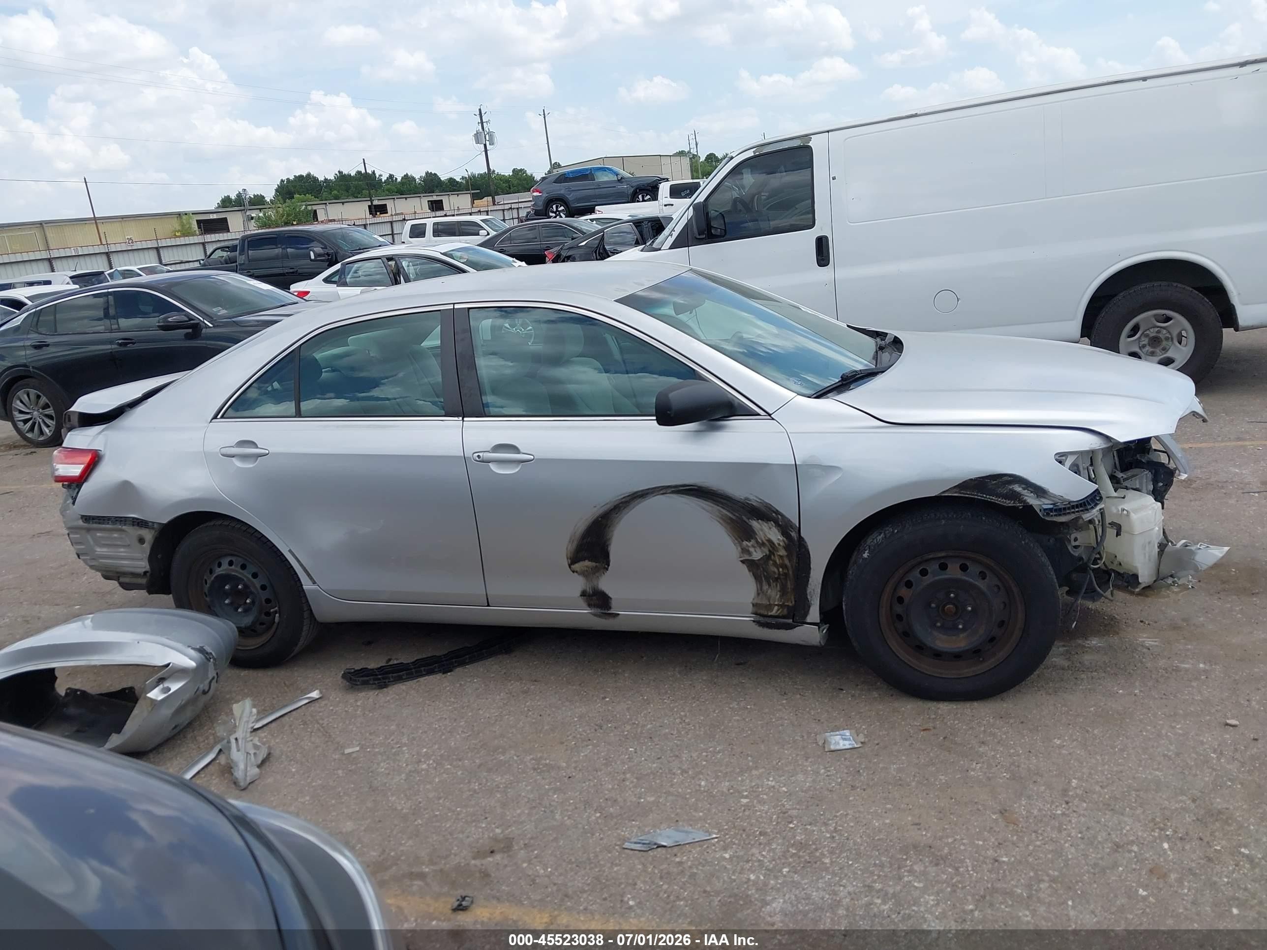 2010 Toyota Camry   Gray vin: 4T4BF3EK6AR044471