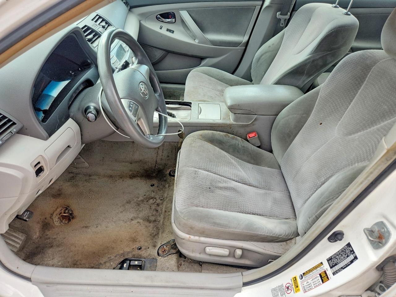 2010 Toyota Camry Le White vin: 4T4BF3EK6AR055678