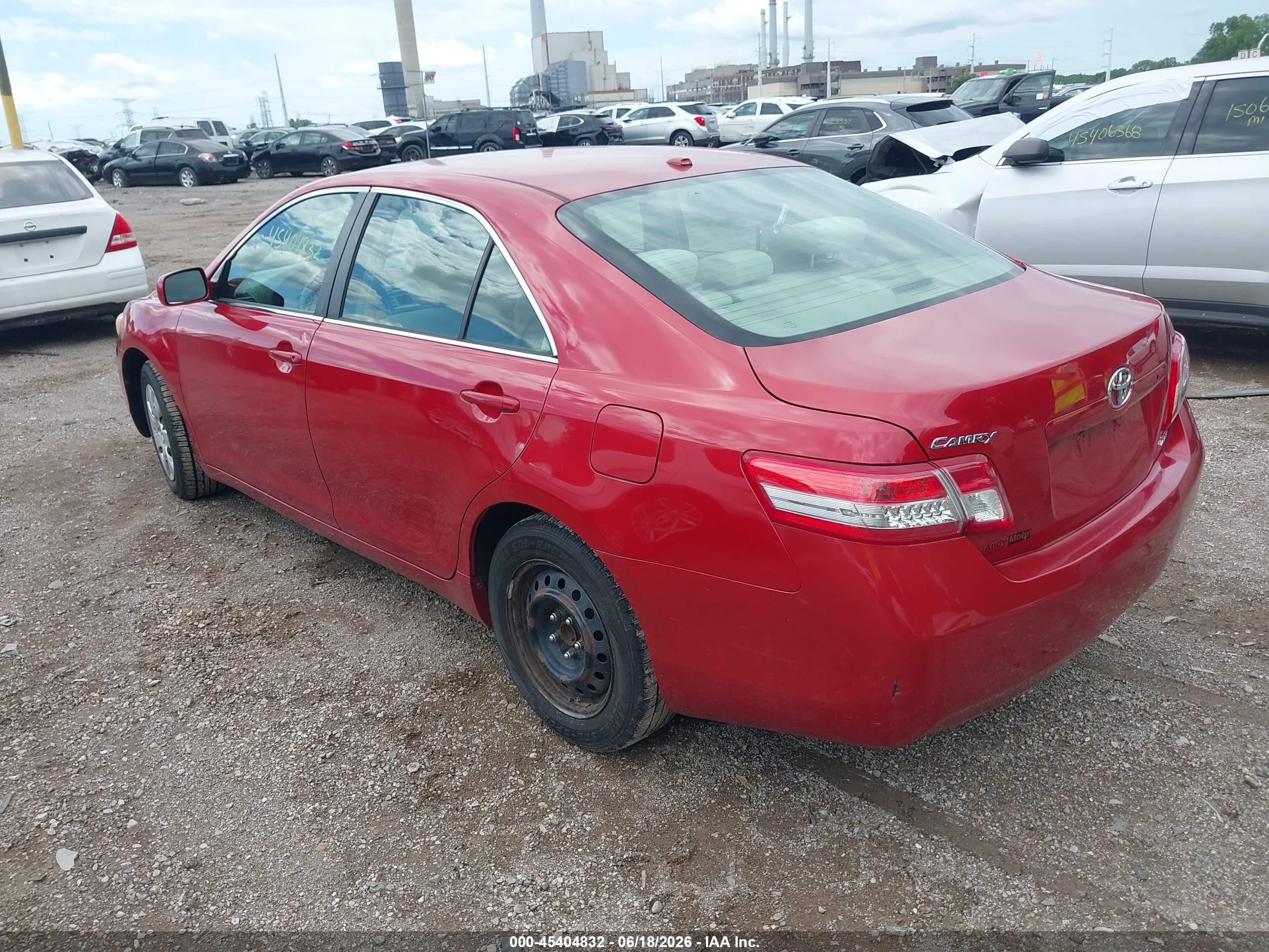 2010 Toyota Camry Le Red vin: 4T4BF3EK6AR056815