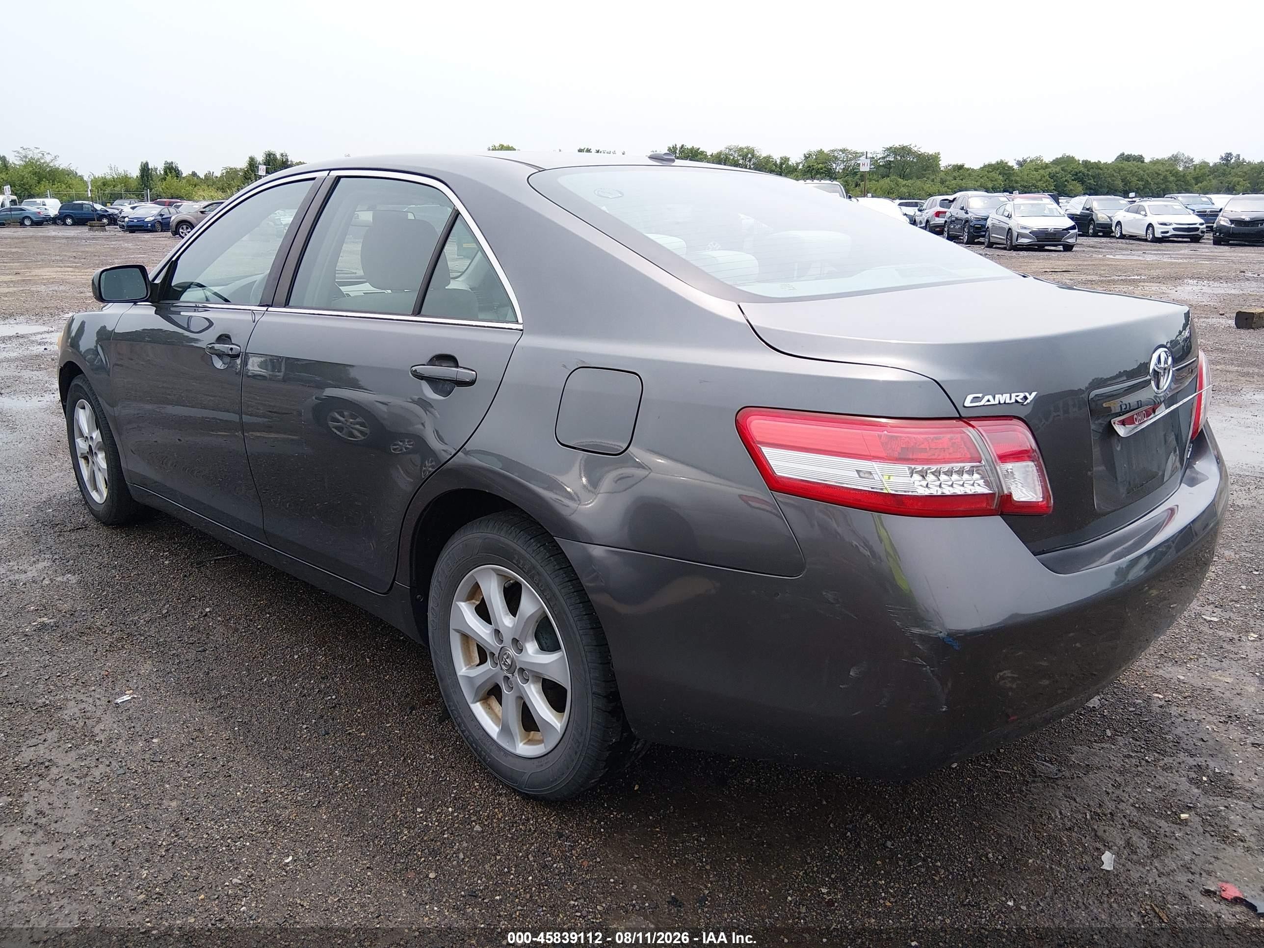 2011 Toyota Camry Le Серый vin: 4T4BF3EK6BR087855