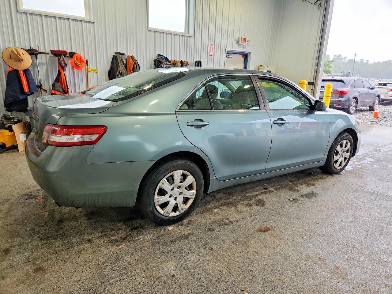 2011 Toyota Camry Le Blue vin: 4T4BF3EK6BR088326