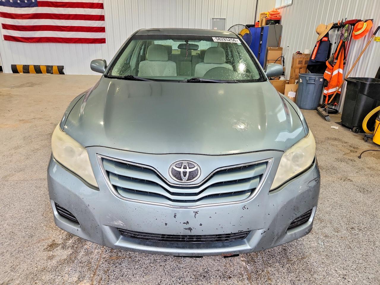 2011 Toyota Camry Le Blue vin: 4T4BF3EK6BR088326