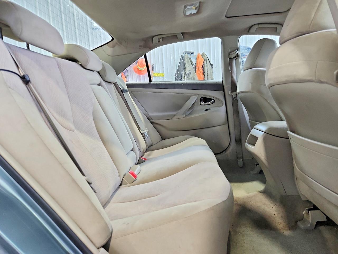 2011 Toyota Camry Le Blue vin: 4T4BF3EK6BR088326