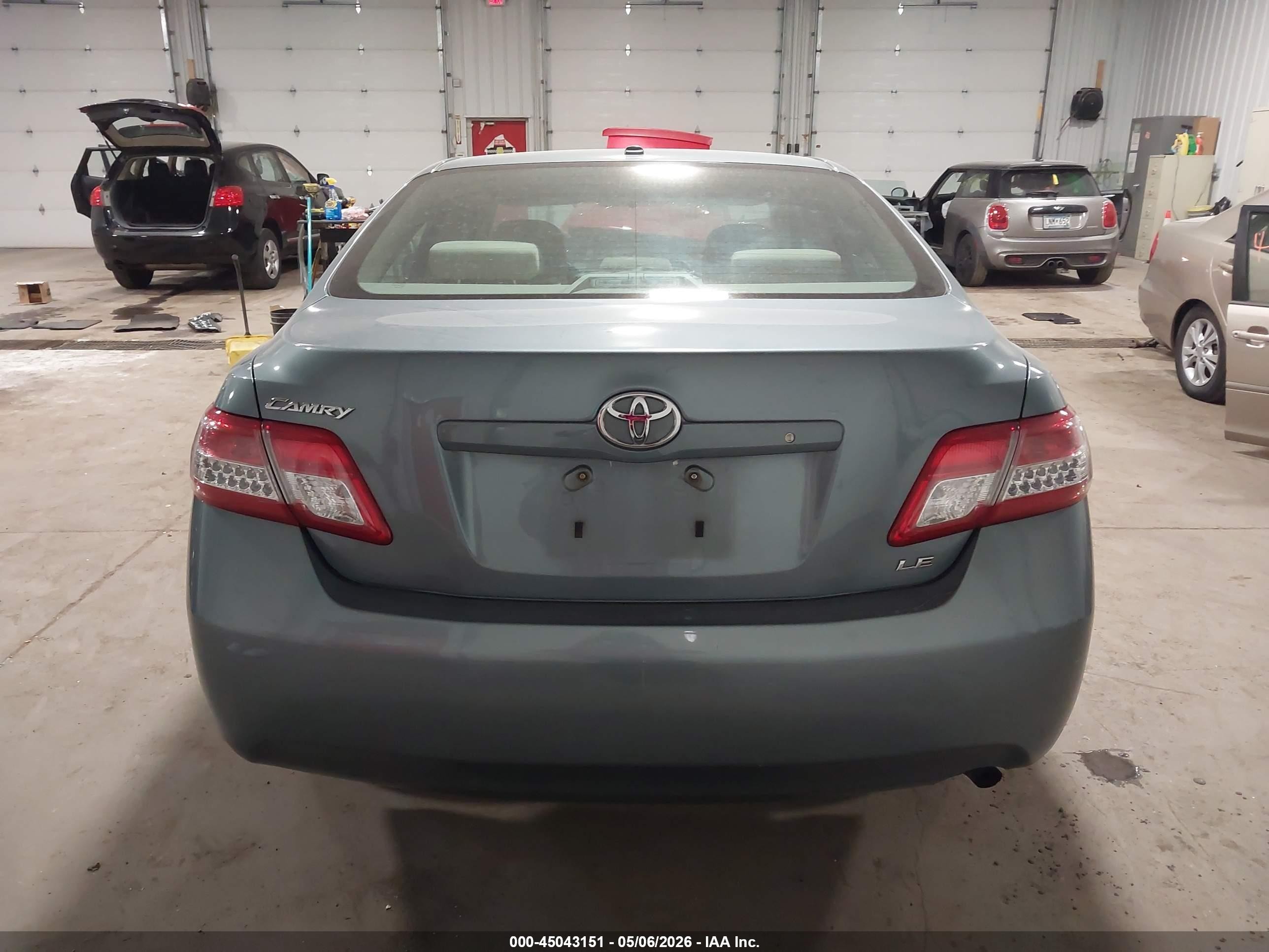 2011 Toyota Camry Le Синий vin: 4T4BF3EK6BR089511