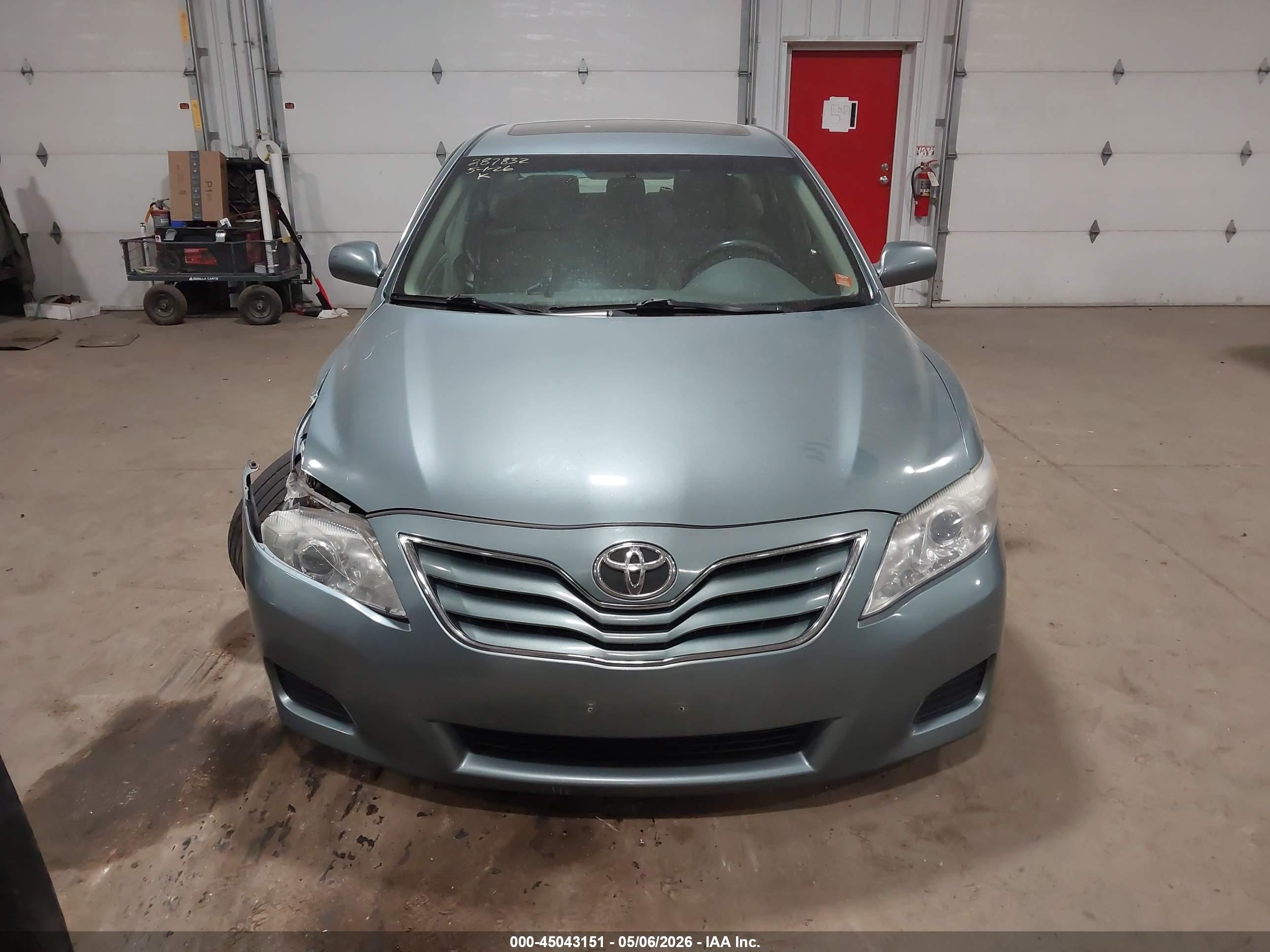 2011 Toyota Camry Le Синий vin: 4T4BF3EK6BR089511