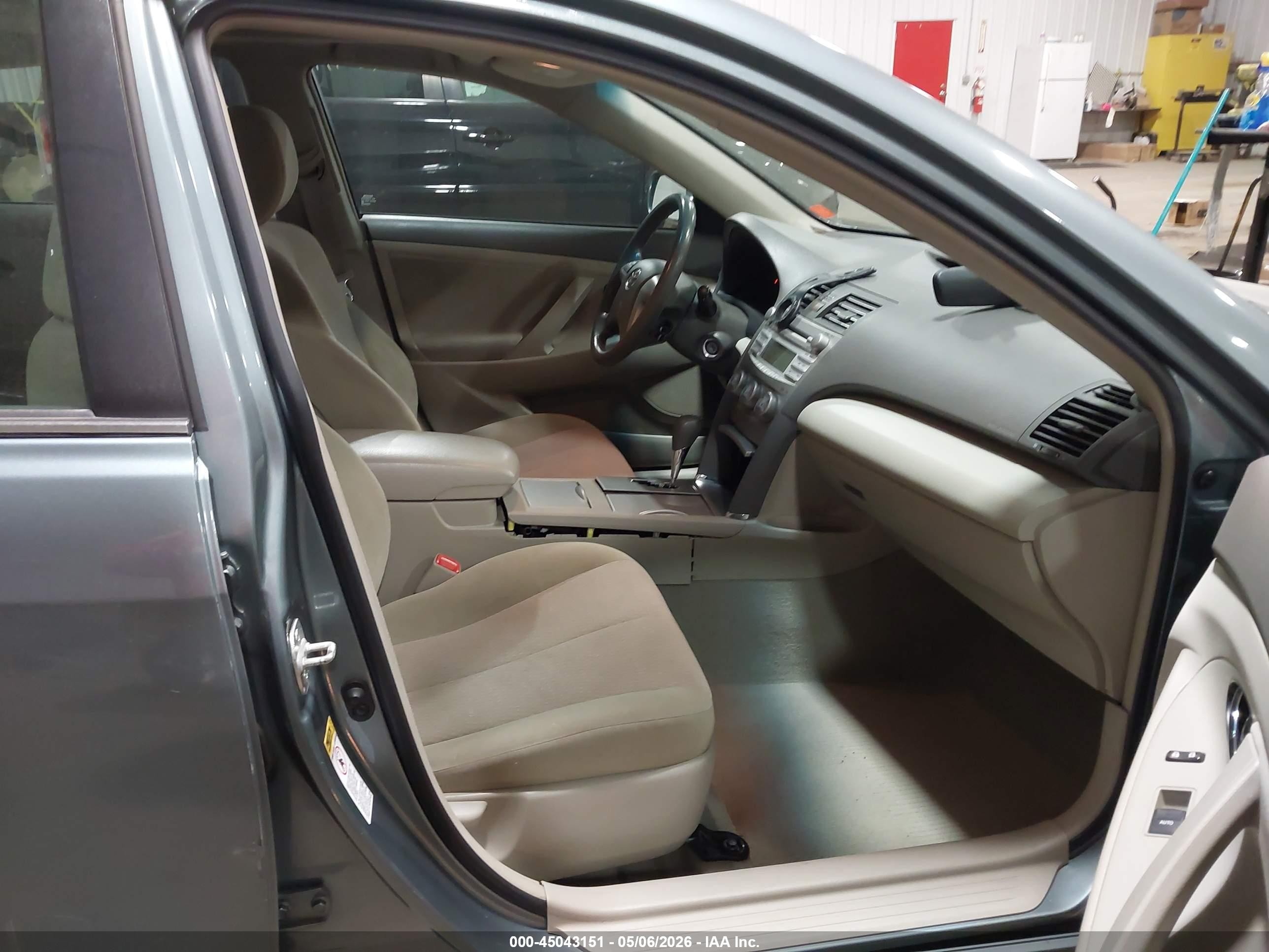 2011 Toyota Camry Le Синий vin: 4T4BF3EK6BR089511