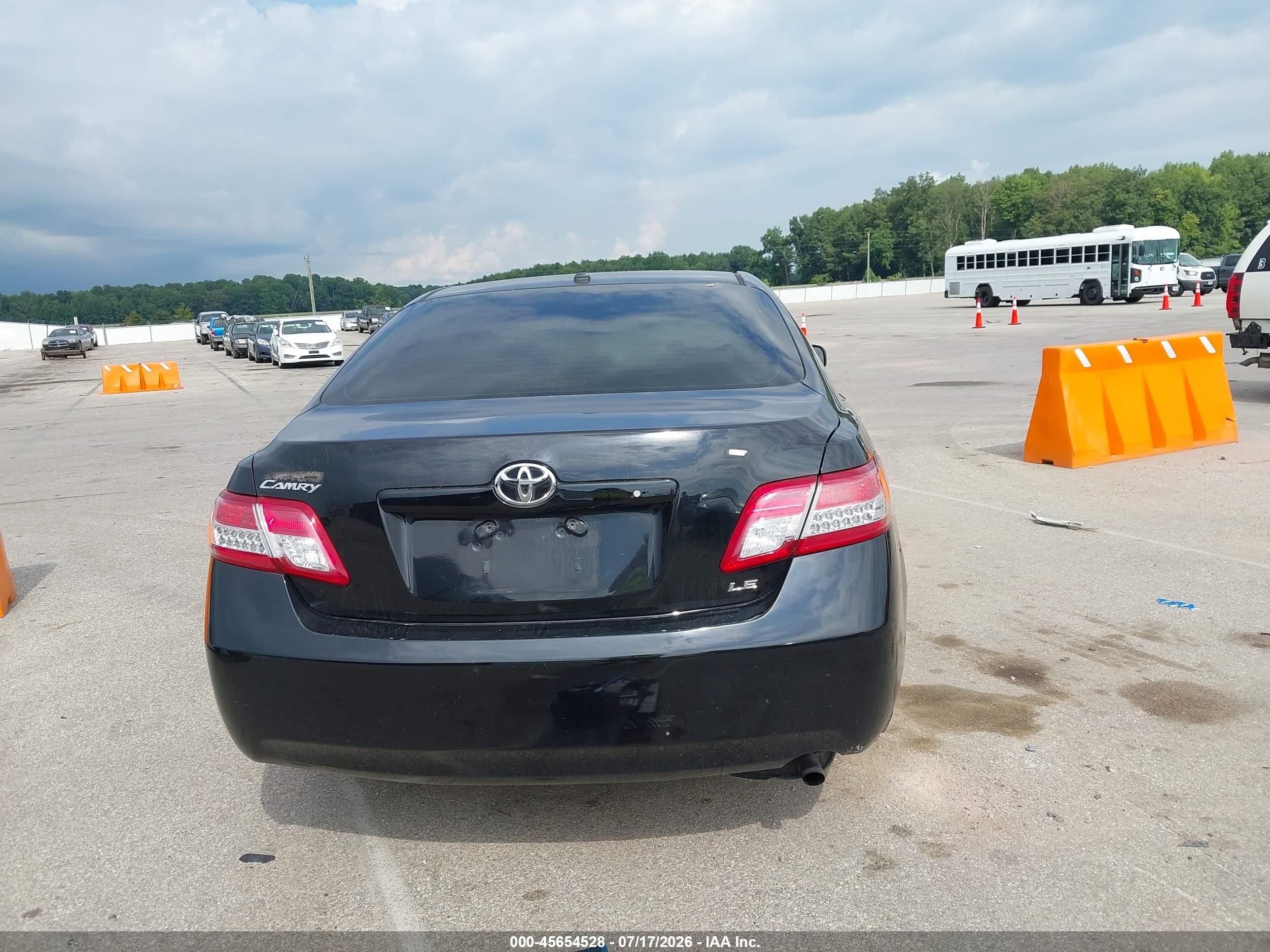 2011 Toyota Camry Le Black vin: 4T4BF3EK6BR092604