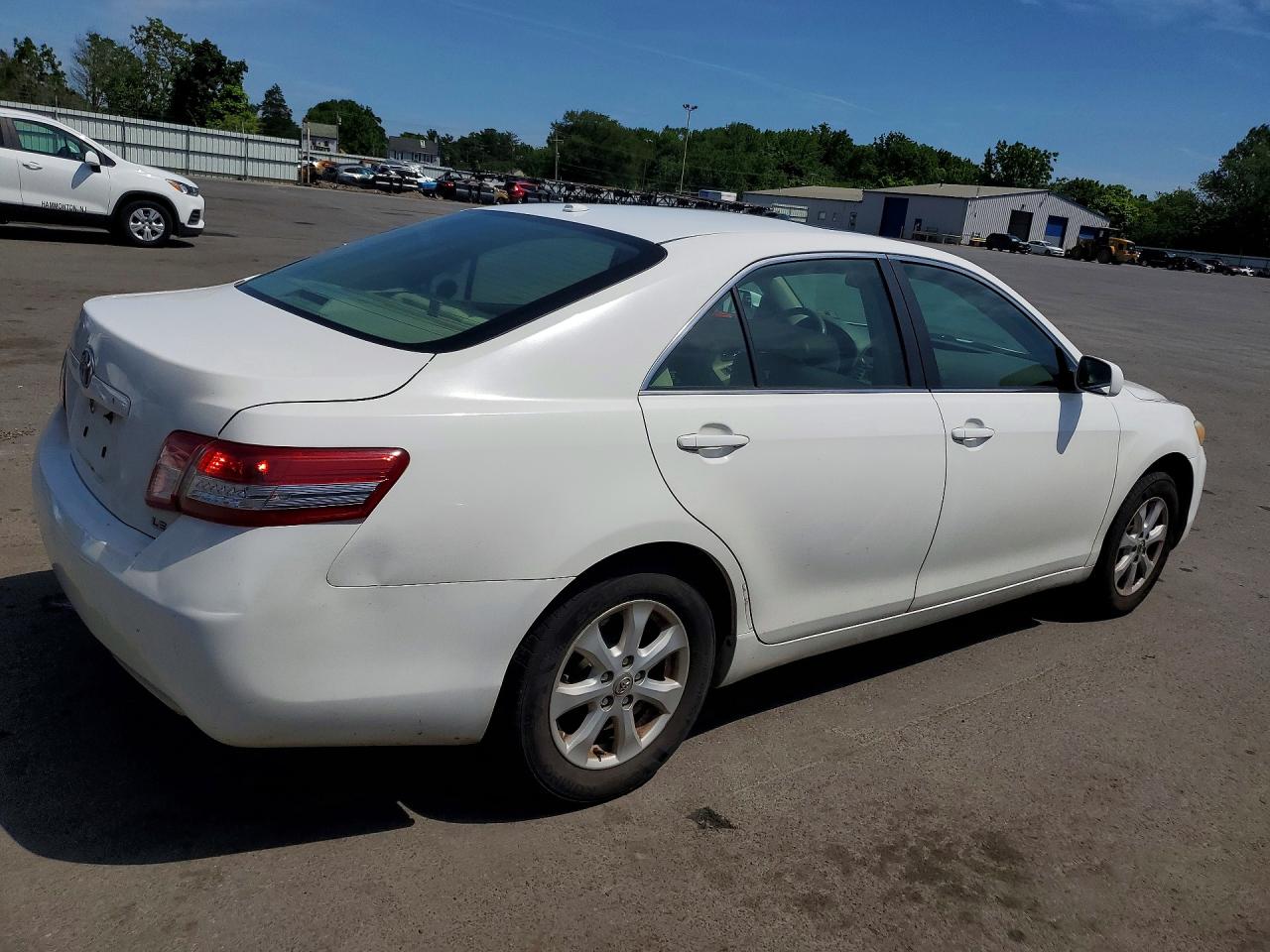 2011 Toyota Camry White vin: 4T4BF3EK6BR106596