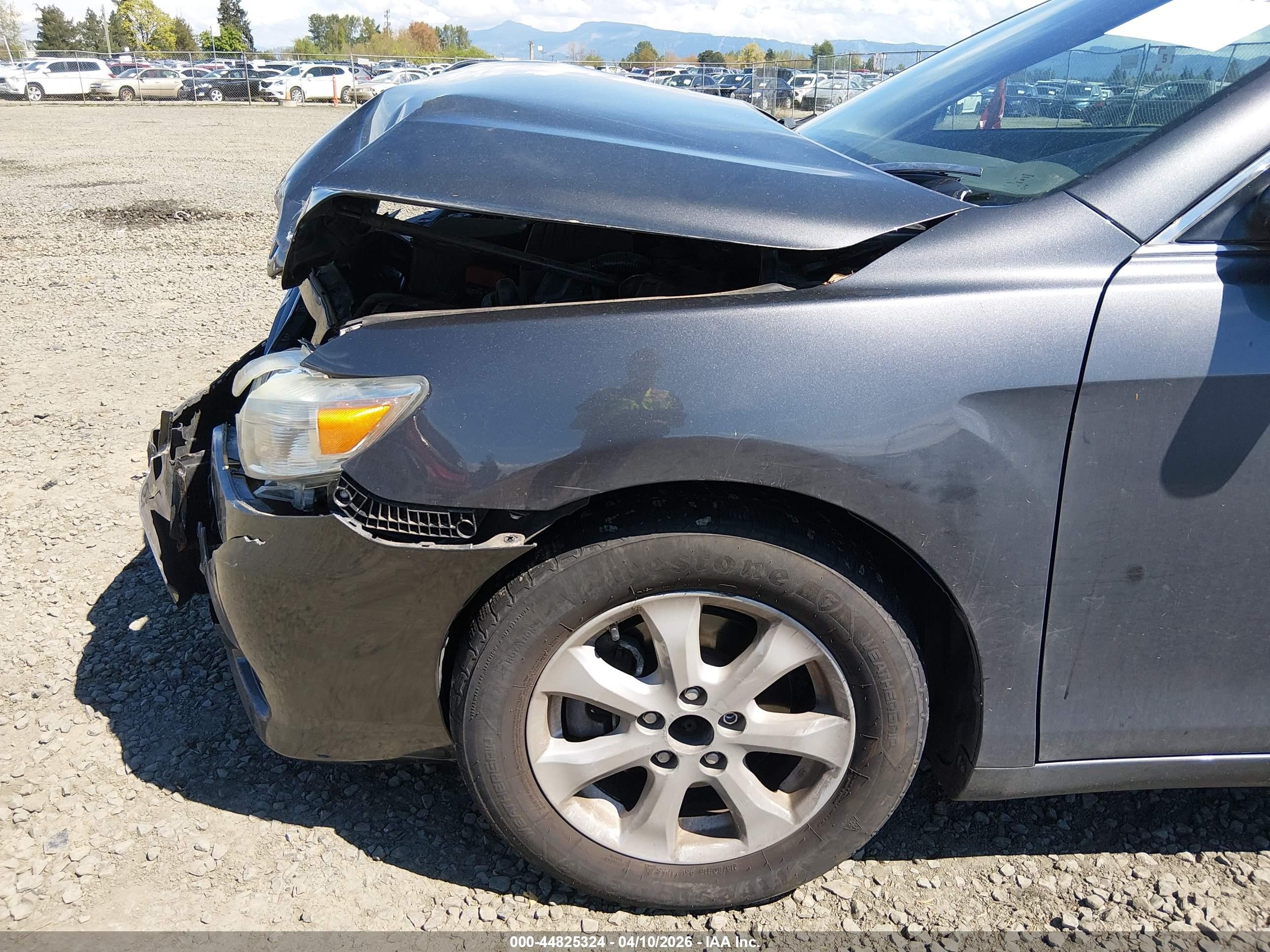2011 Toyota Camry Le Silver vin: 4T4BF3EK6BR144457