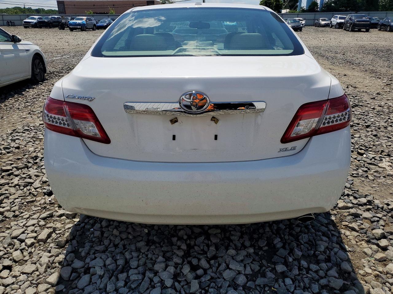 2011 Toyota Camry Xle White vin: 4T4BF3EK6BR177751