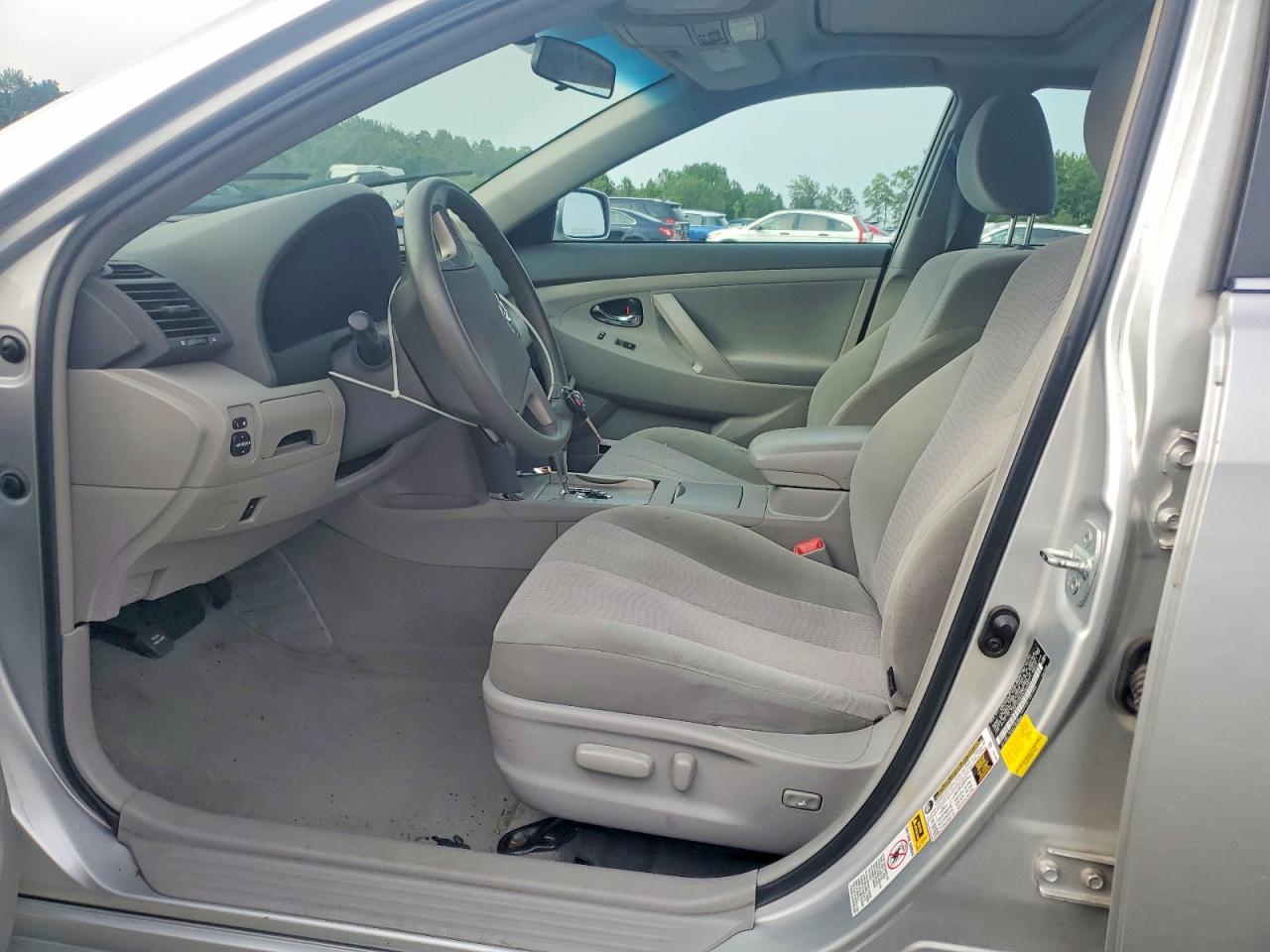 2011 Toyota Camry Le Silver vin: 4T4BF3EK6BR192587