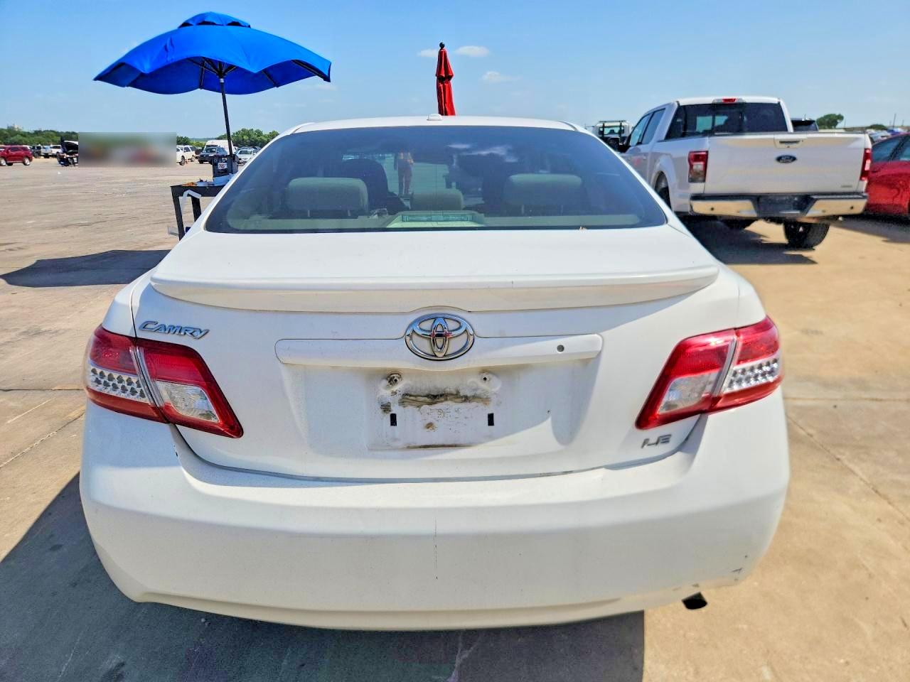 2011 Toyota Camry Le White vin: 4T4BF3EK6BR217746